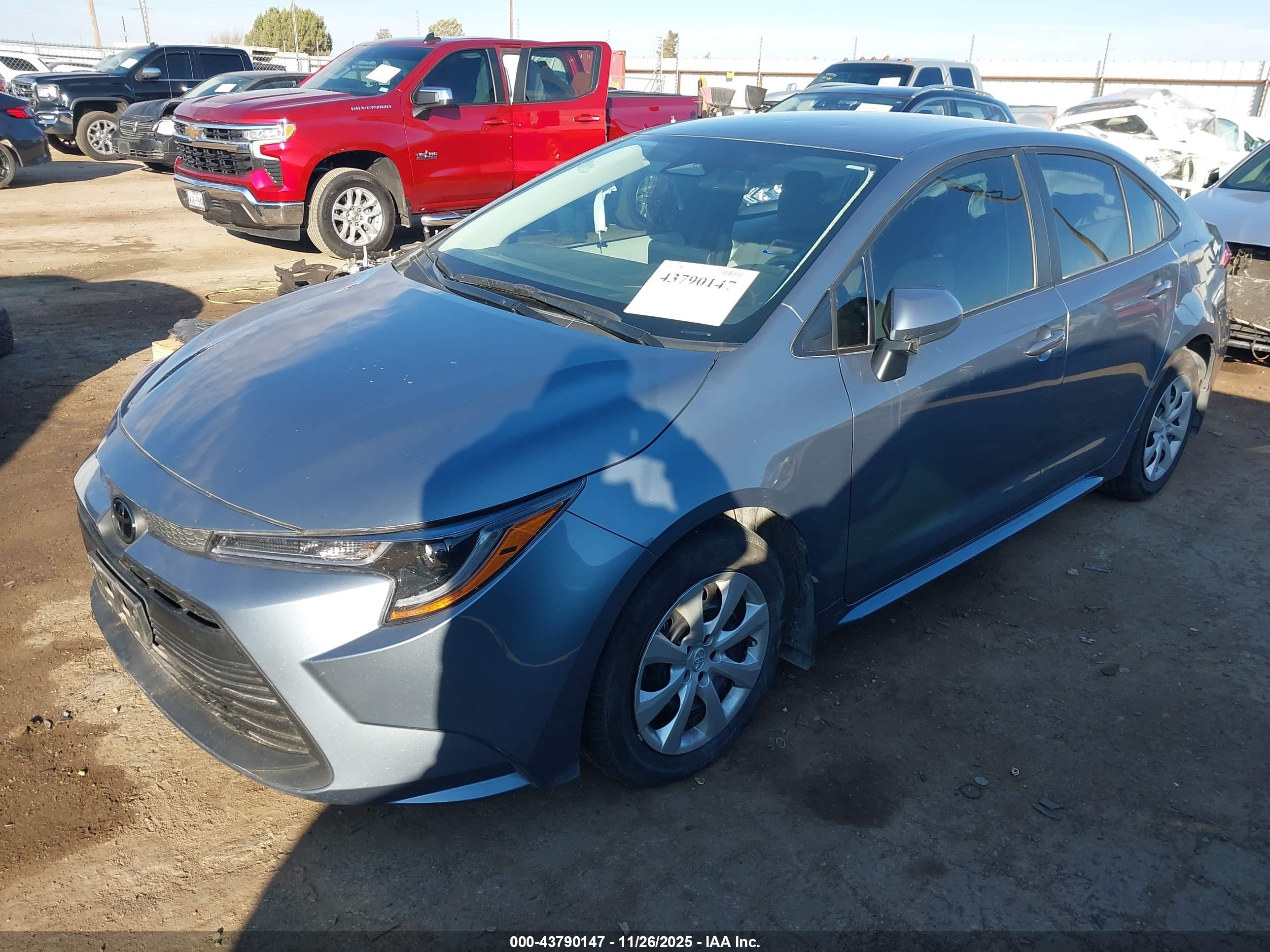 TOYOTA COROLLA image 2