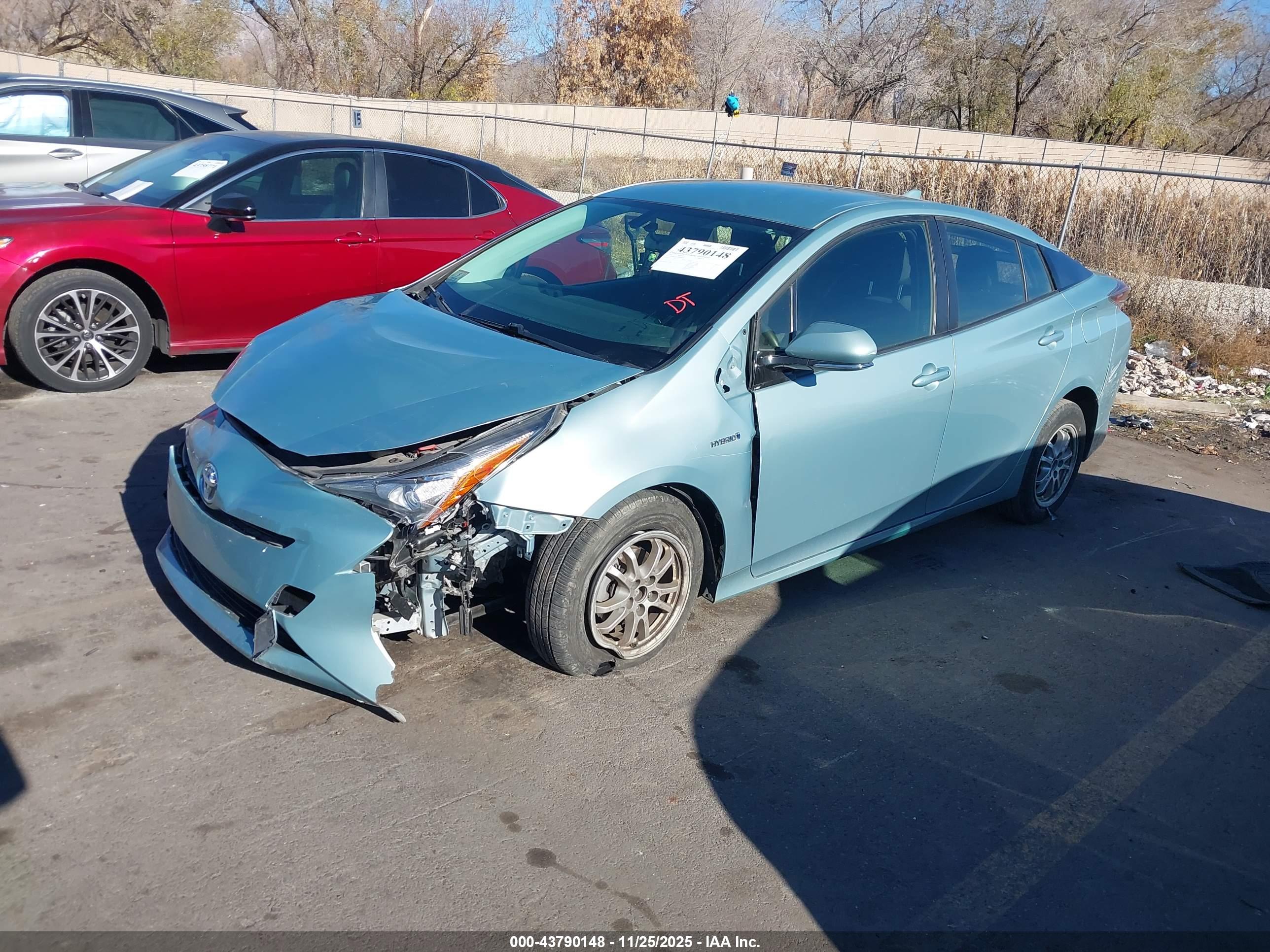 TOYOTA PRIUS image 2