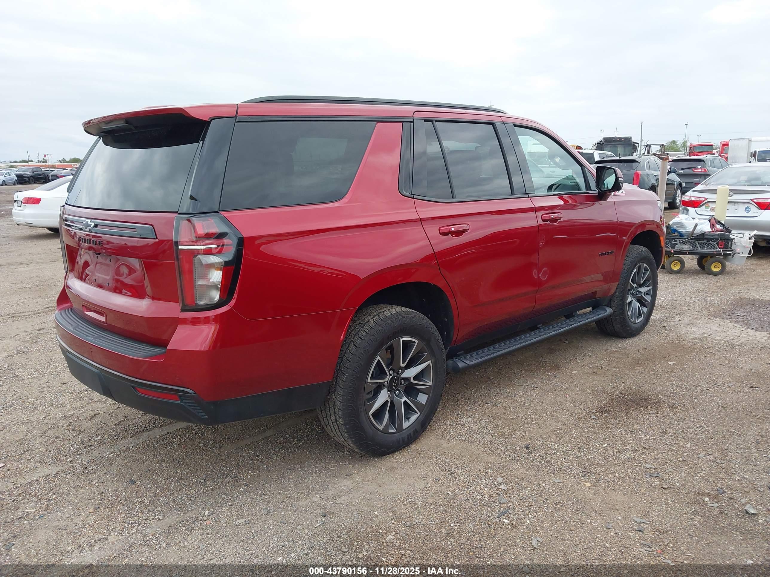 CHEVROLET TAHOE image 4
