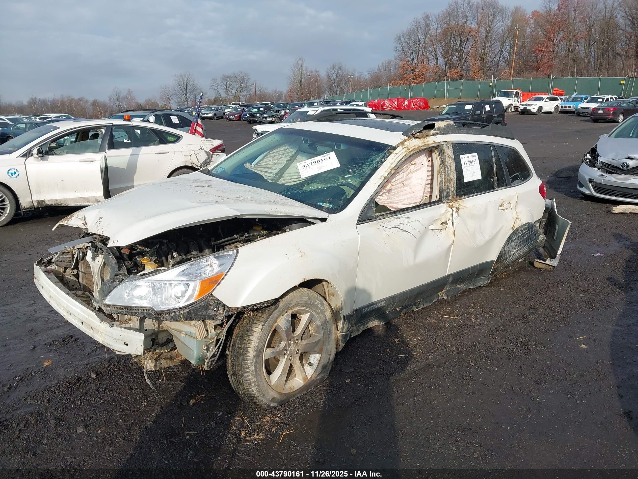 SUBARU OUTBACK image 2