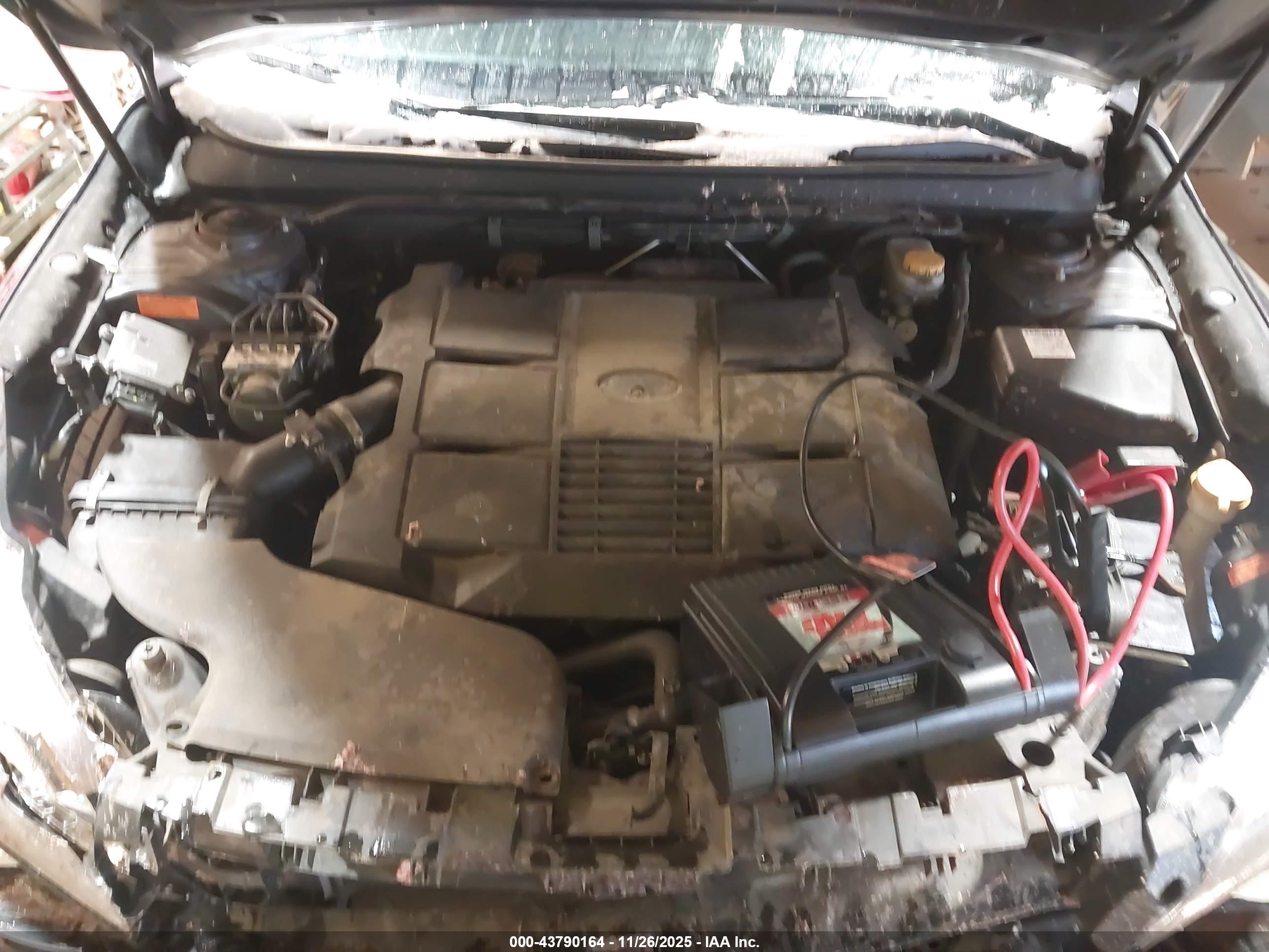 SUBARU OUTBACK image 10