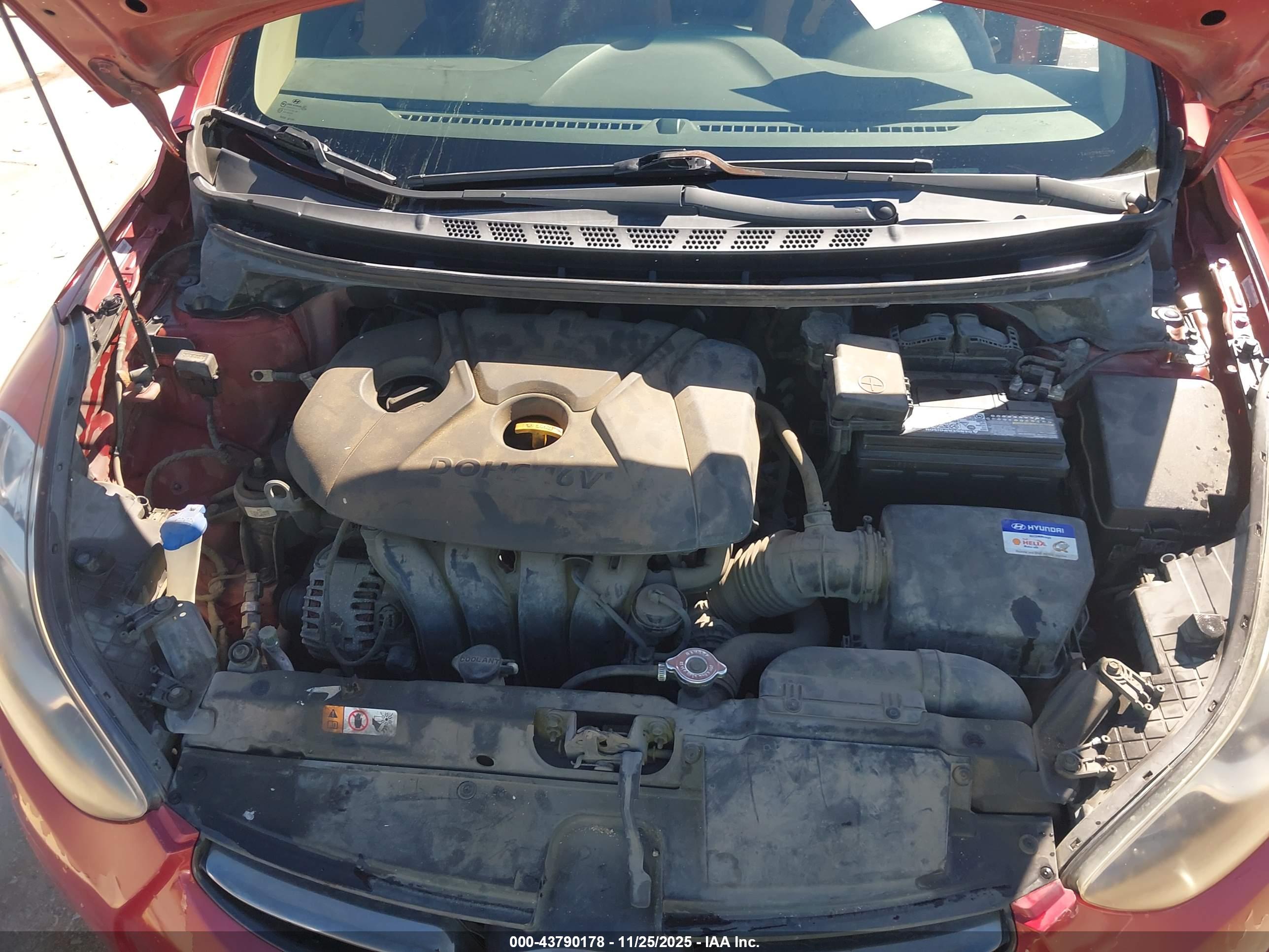 HYUNDAI ELANTRA image 10