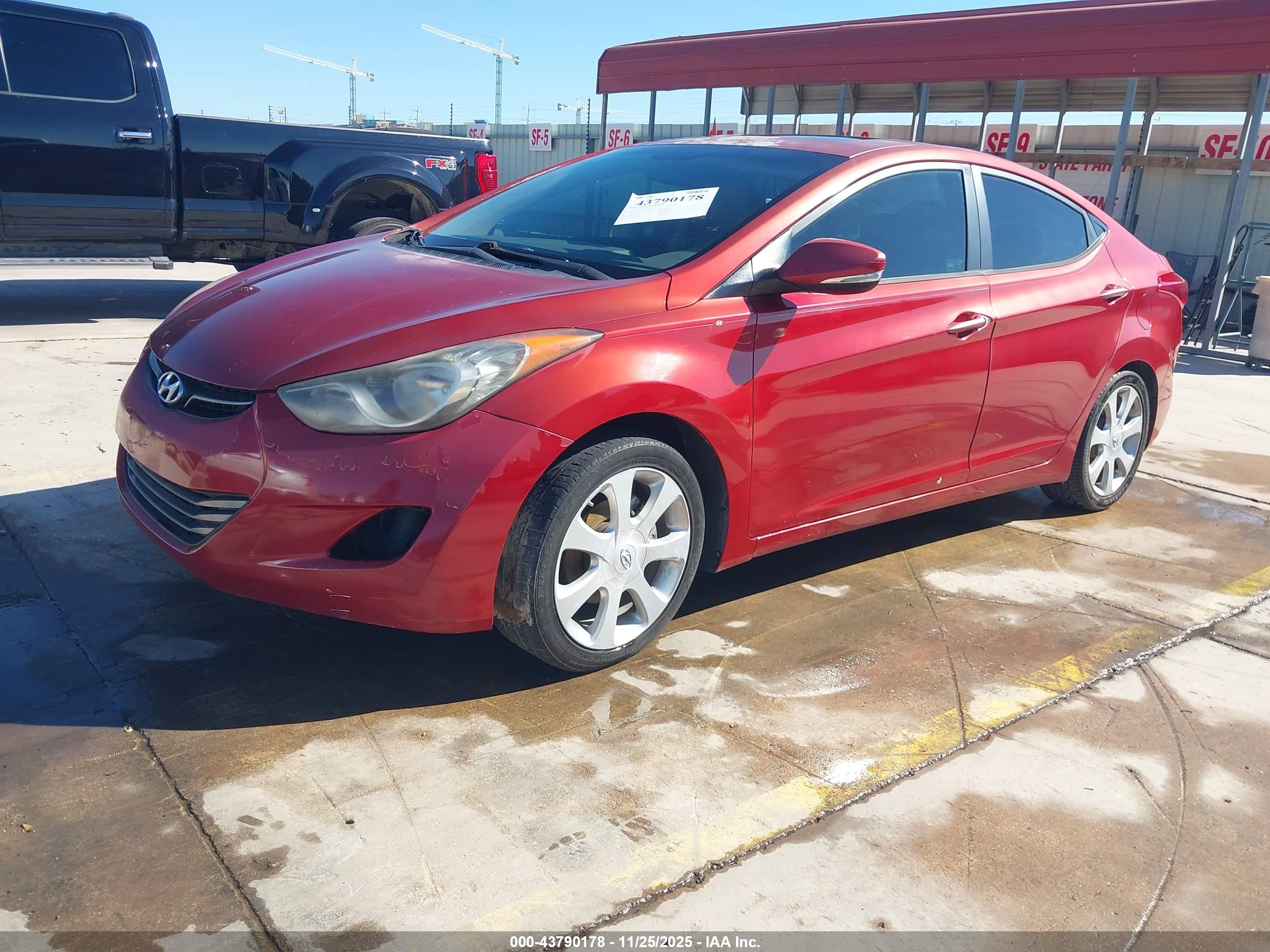 HYUNDAI ELANTRA image 2