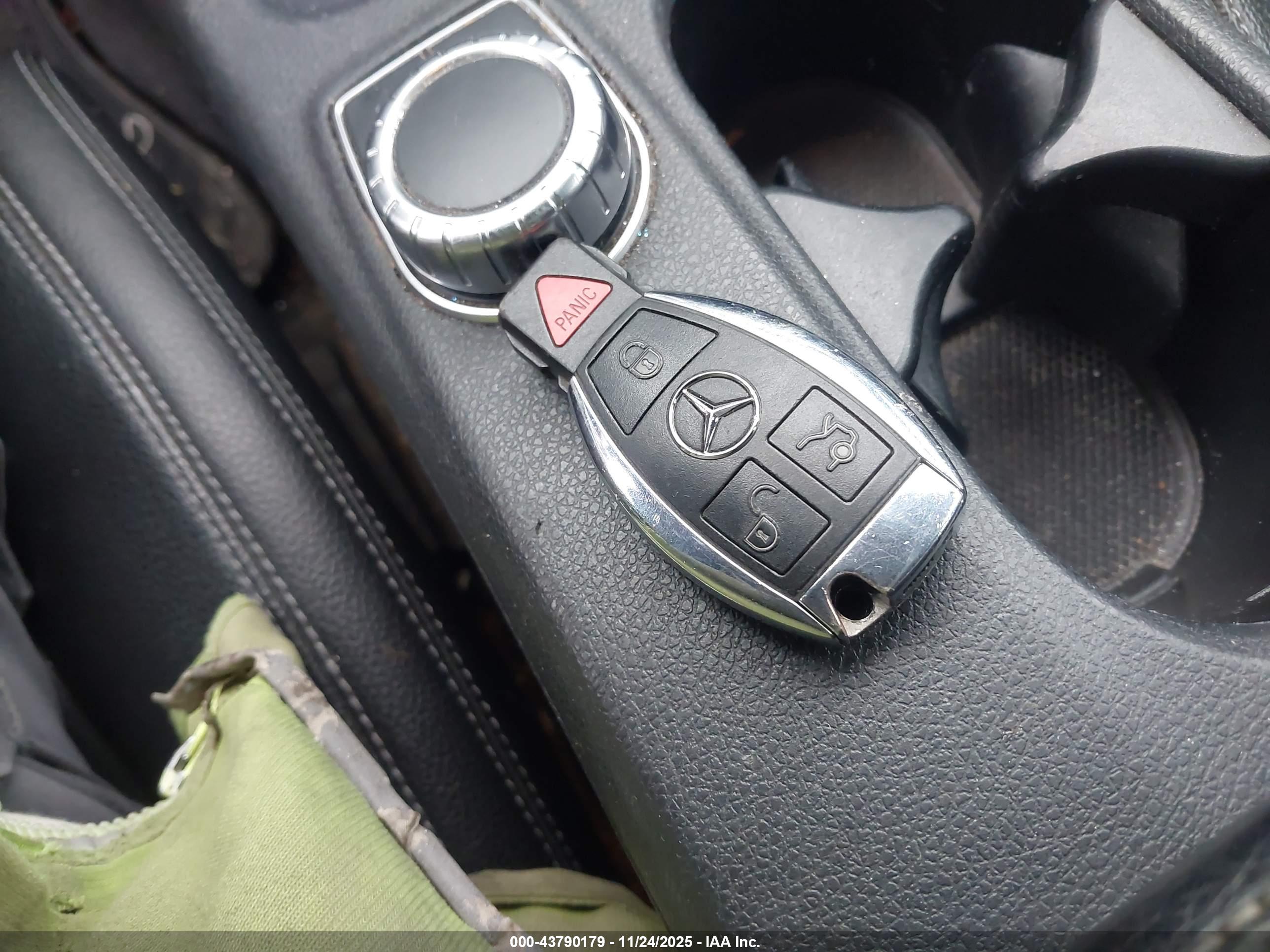 MERCEDES-BENZ CLA image 11