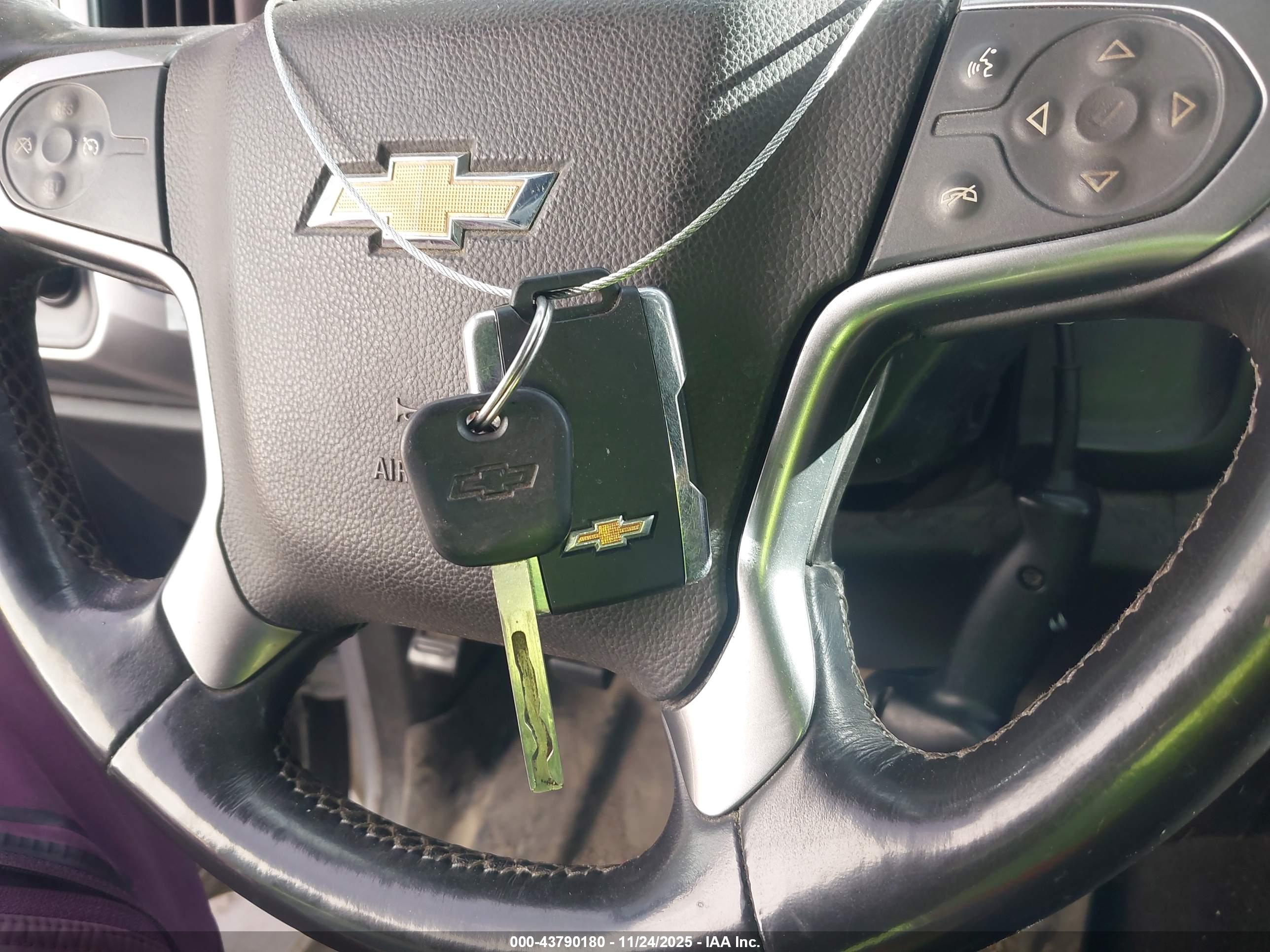 CHEVROLET SILVERADO image 11