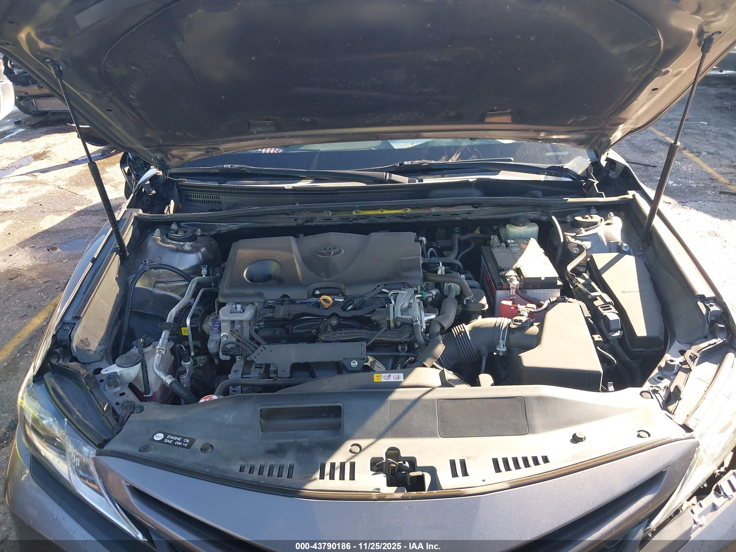 TOYOTA CAMRY image 10