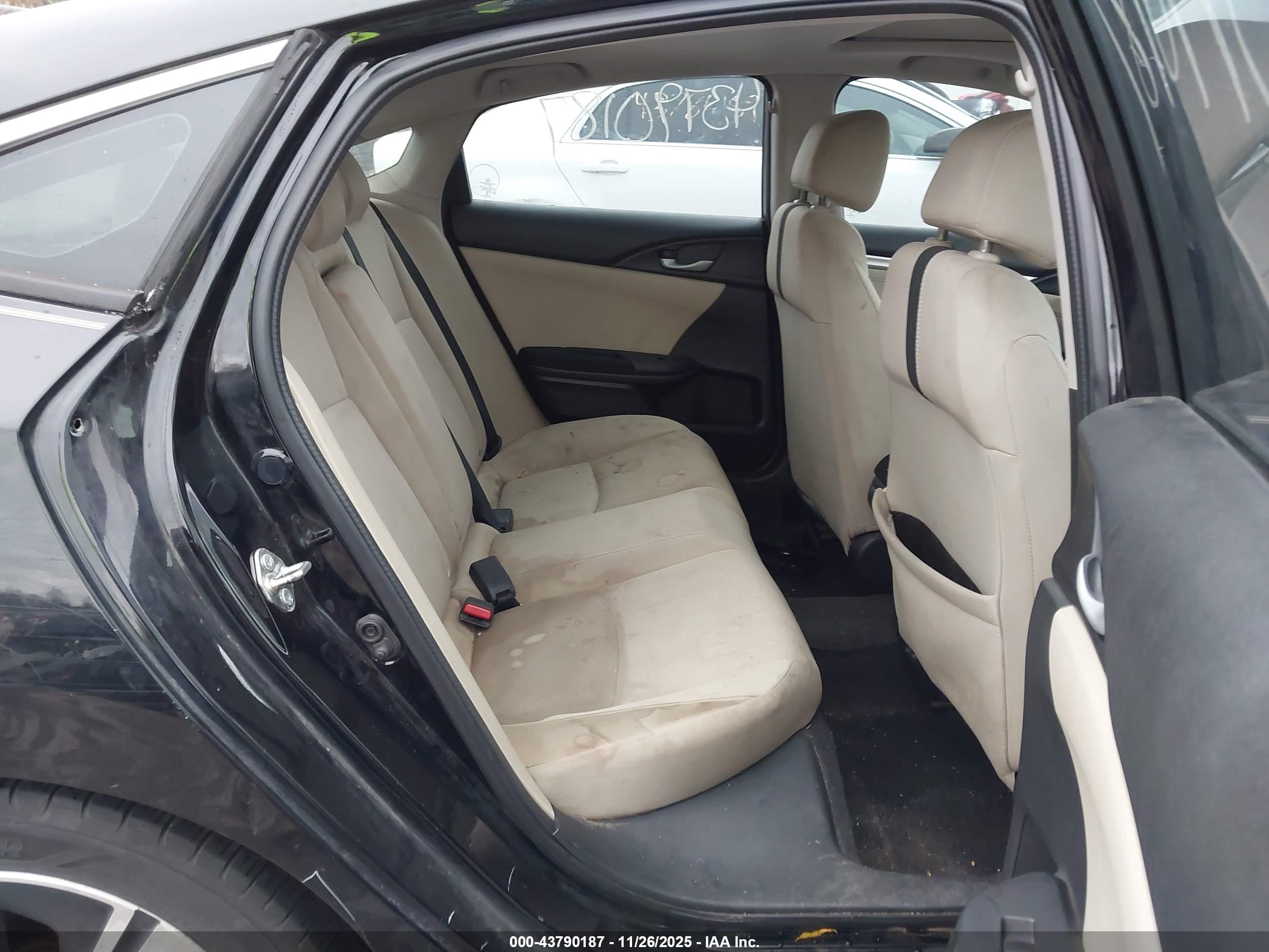 HONDA CIVIC image 8