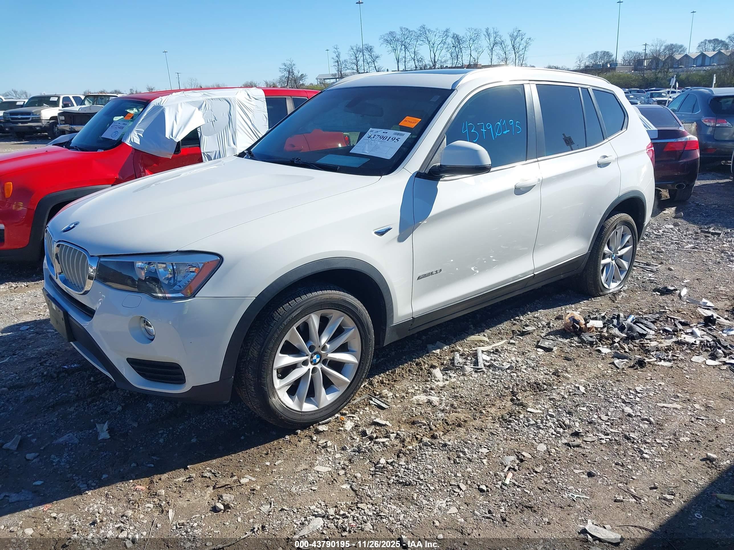 BMW X3 image 2
