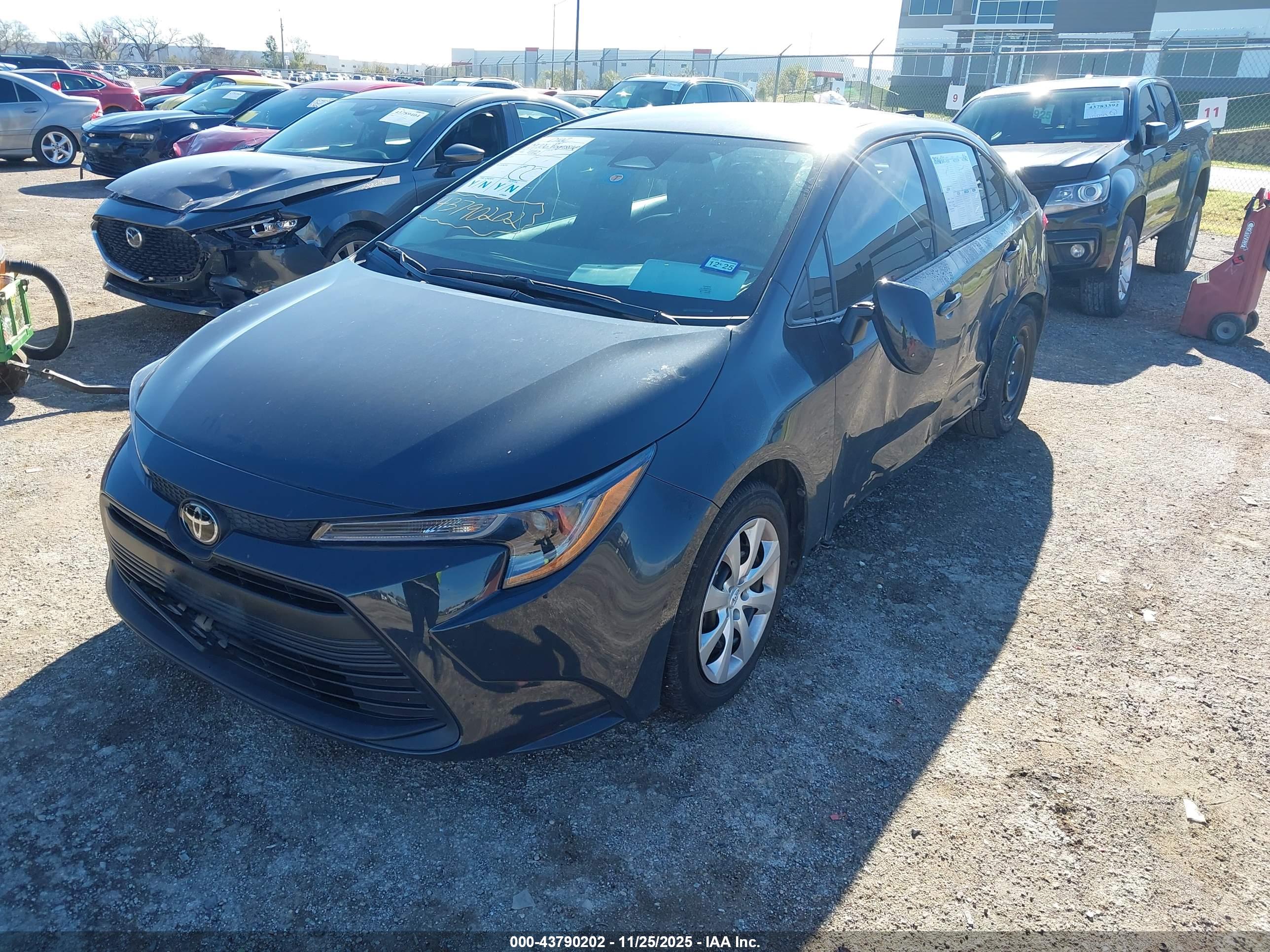 TOYOTA COROLLA image 2