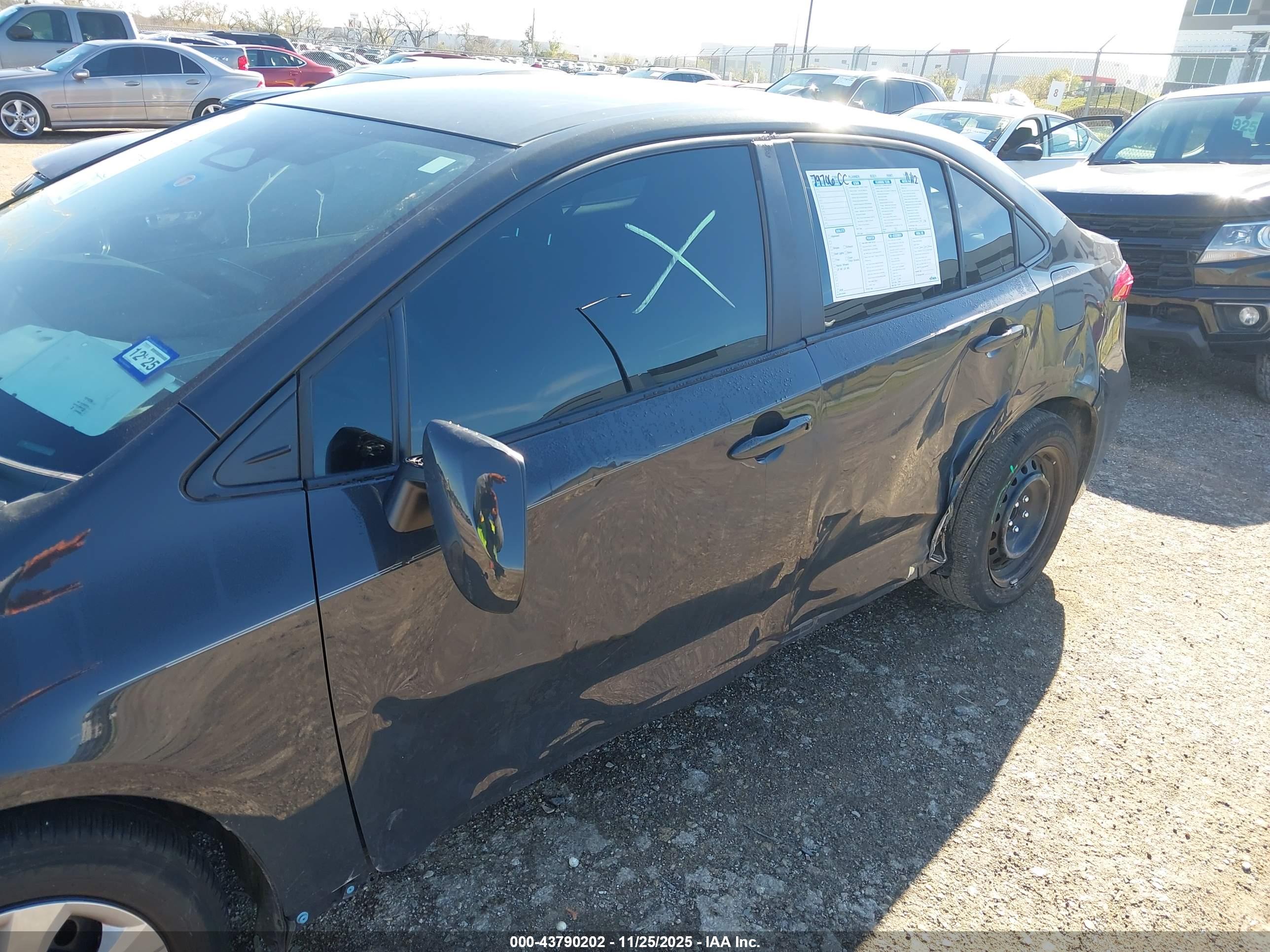 TOYOTA COROLLA image 6