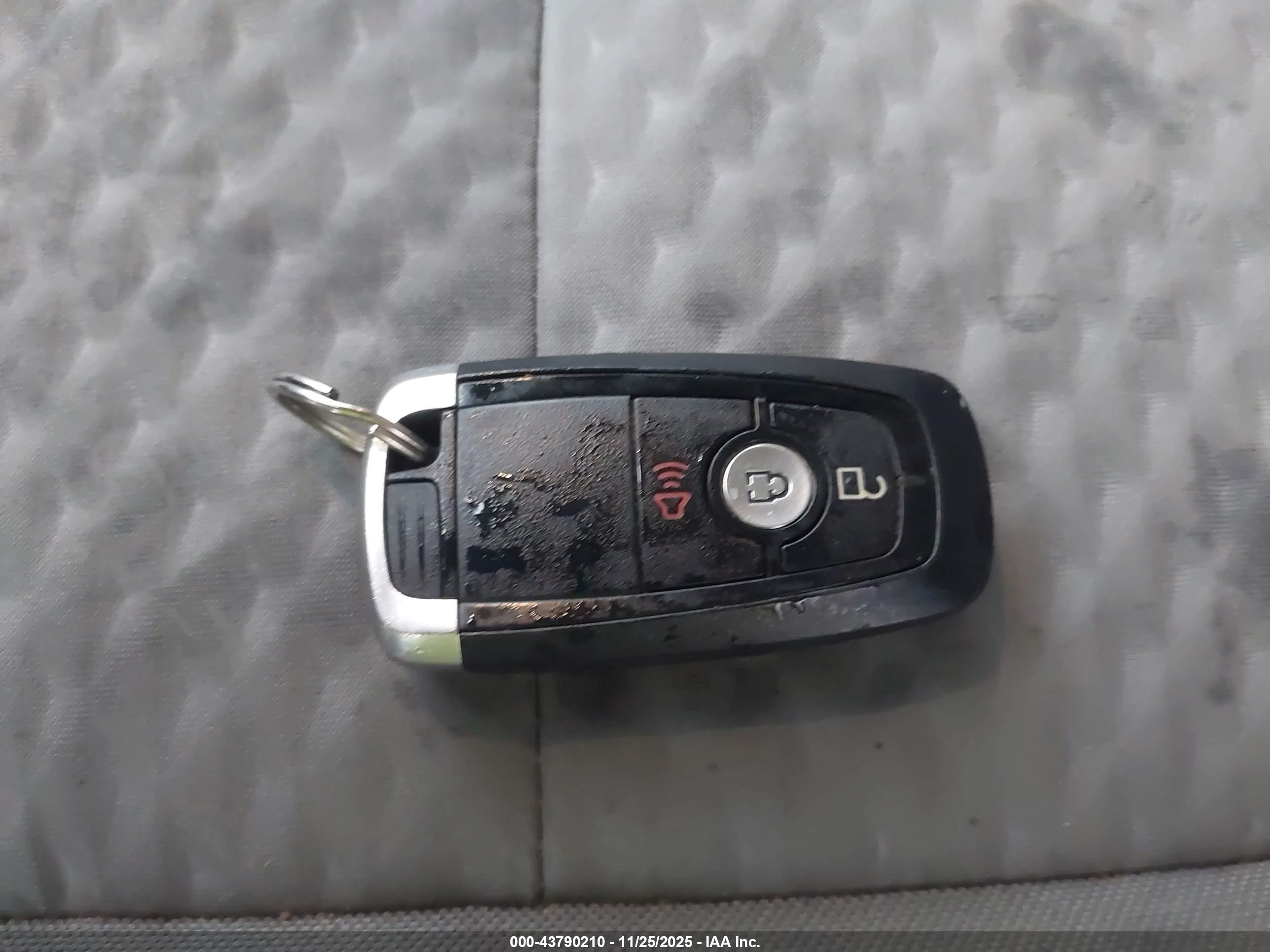 FORD ESCAPE image 11