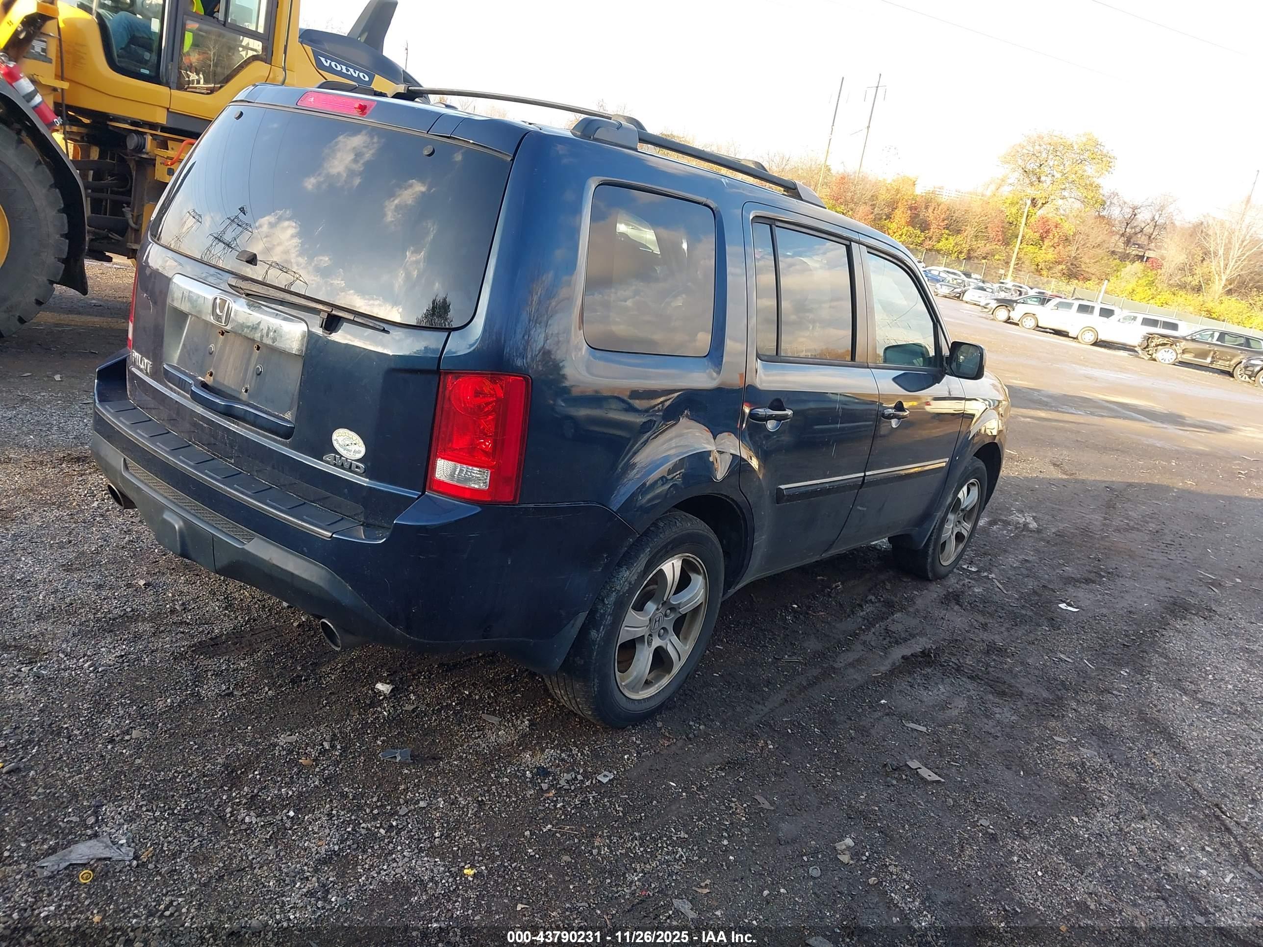 HONDA PILOT image 4