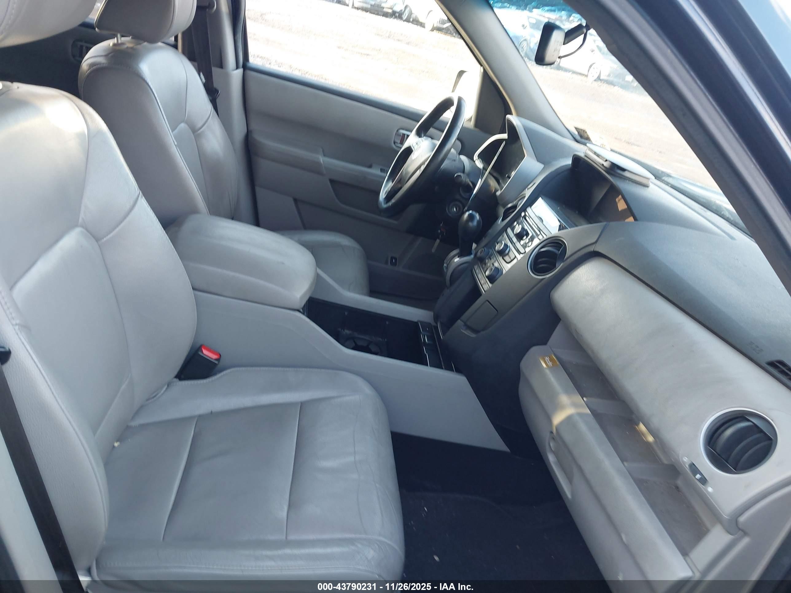 HONDA PILOT image 5