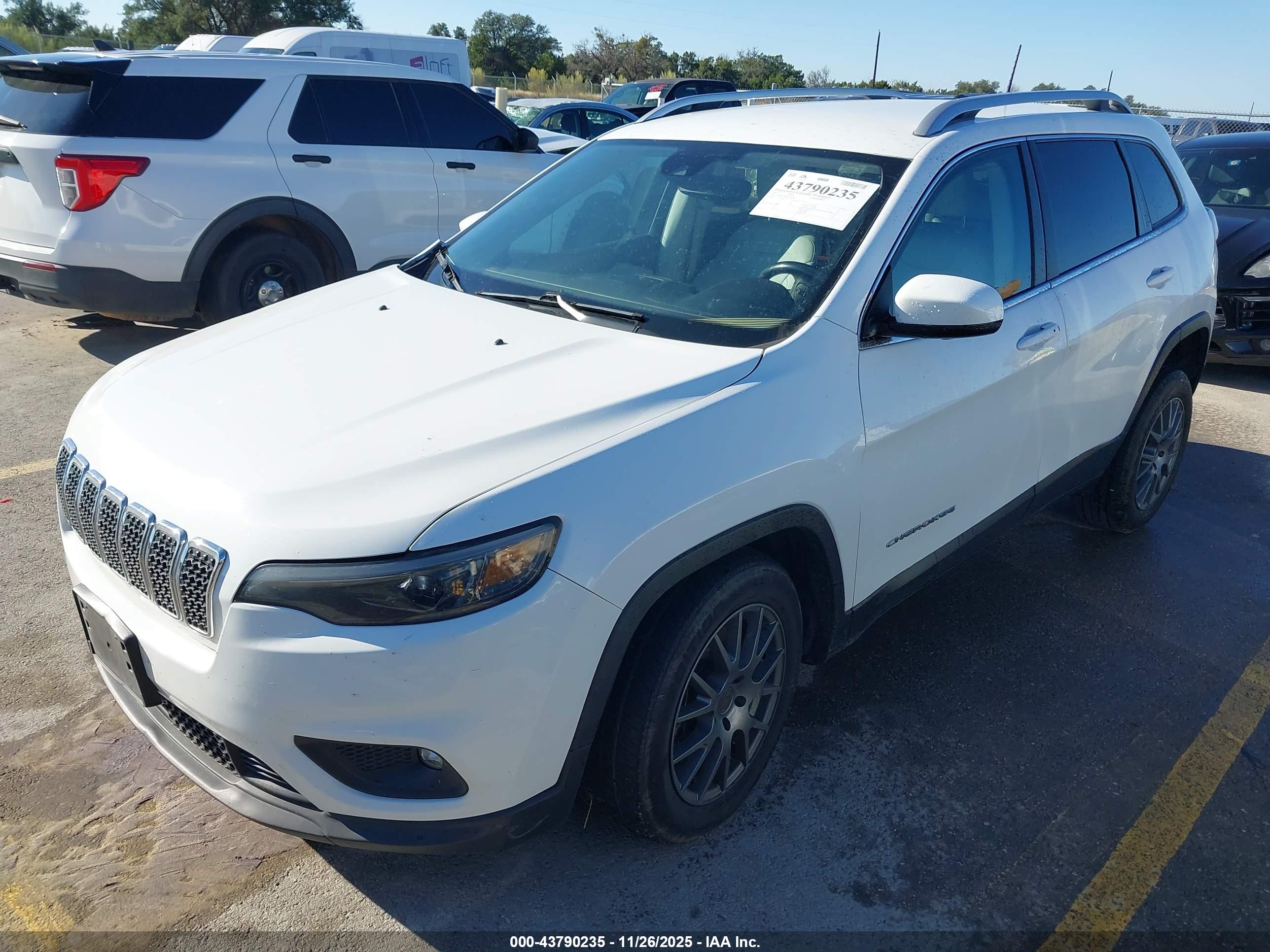 JEEP CHEROKEE image 2