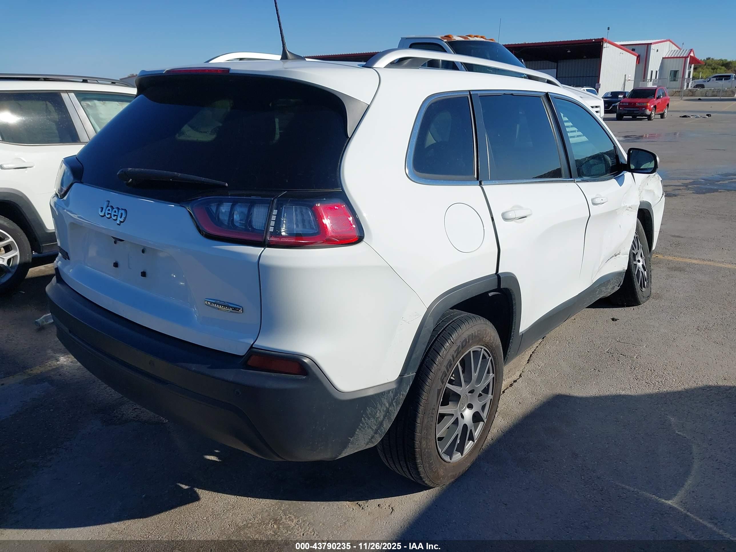 JEEP CHEROKEE image 4