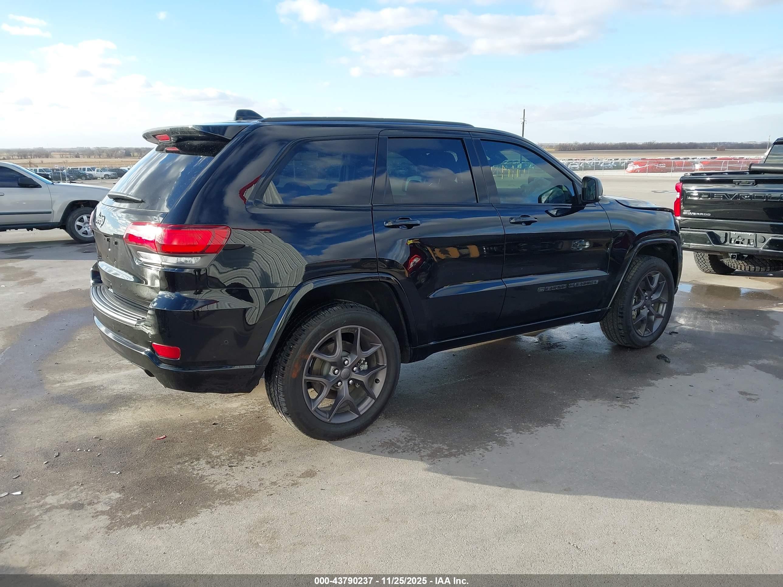 JEEP GRAND image 4