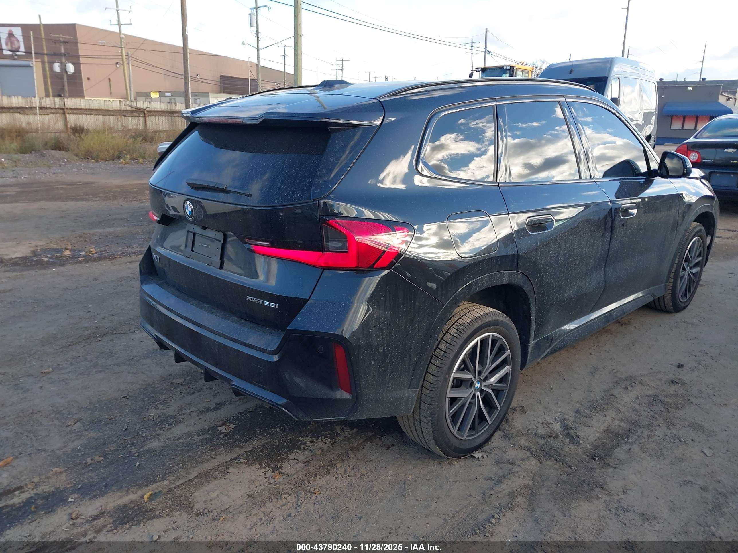 BMW X1 image 4