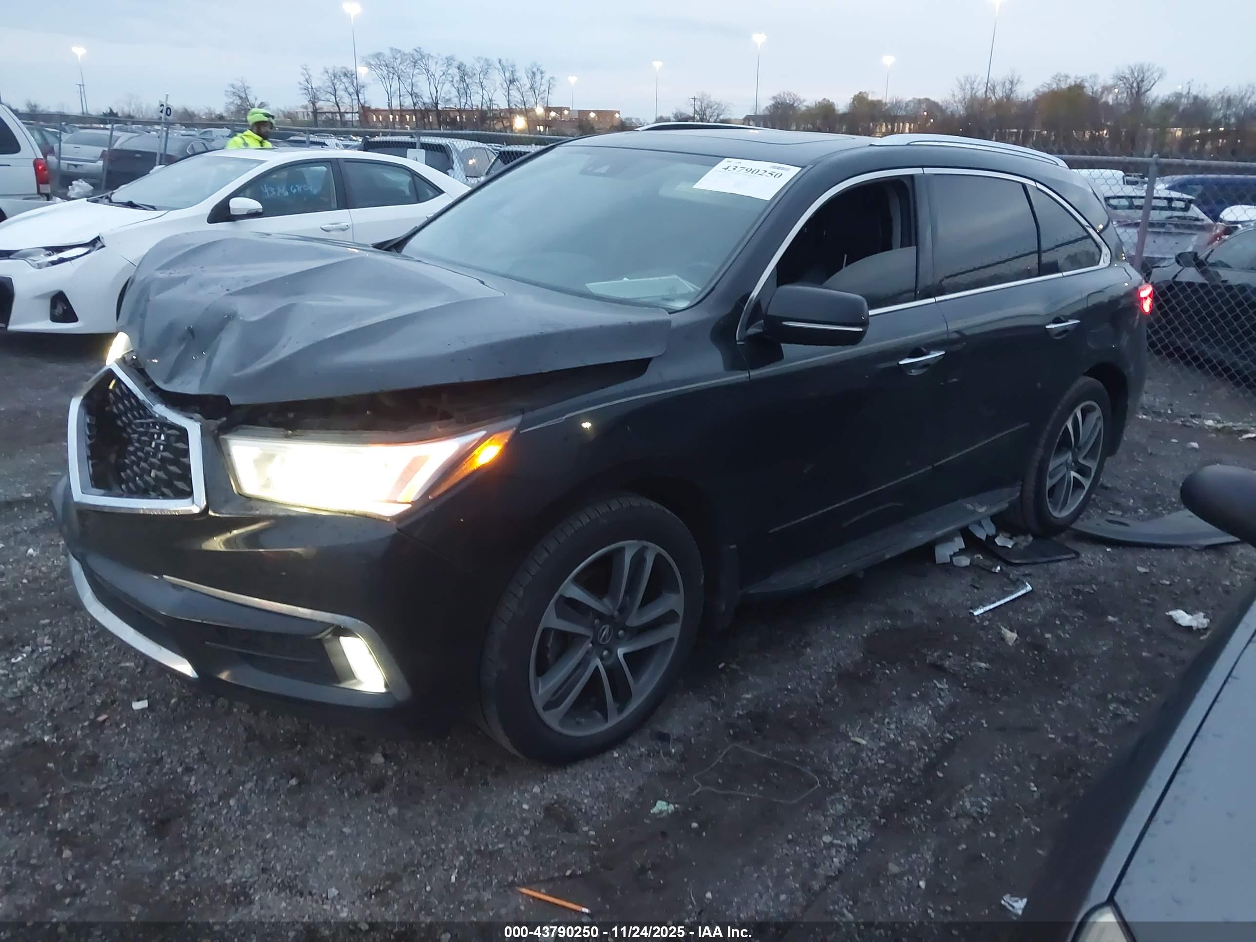 ACURA MDX image 2