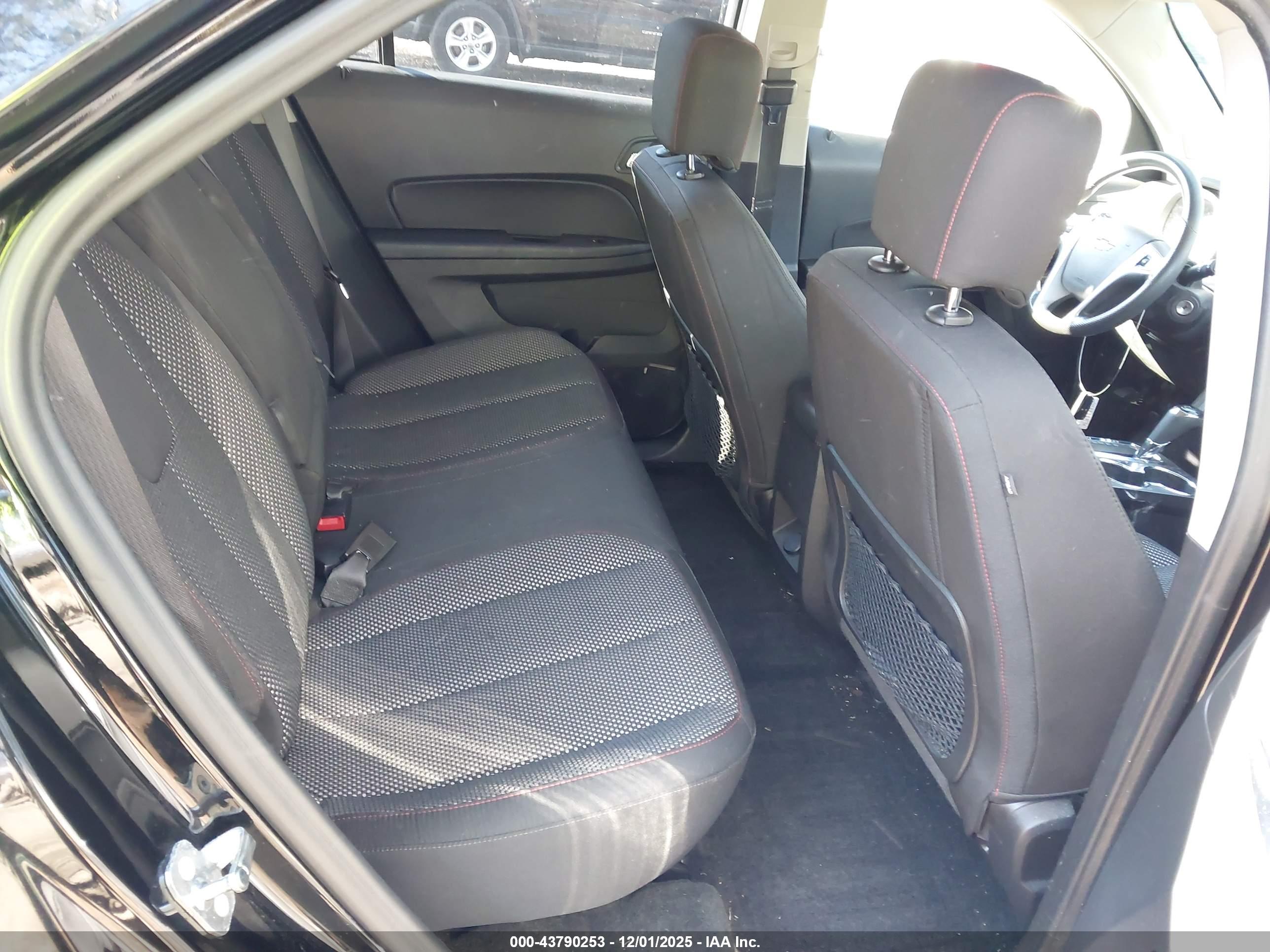 CHEVROLET EQUINOX image 8