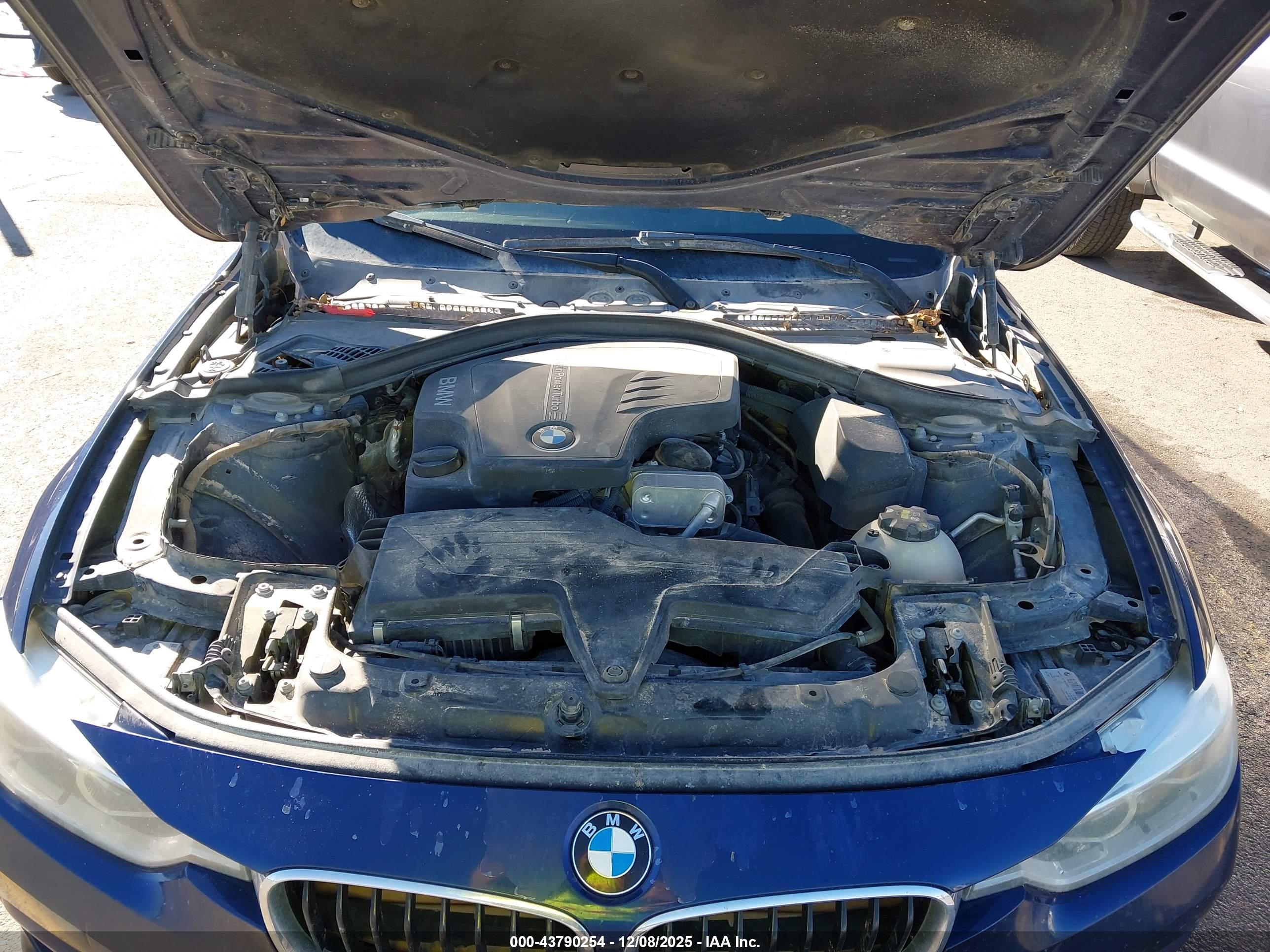 BMW 328I image 10