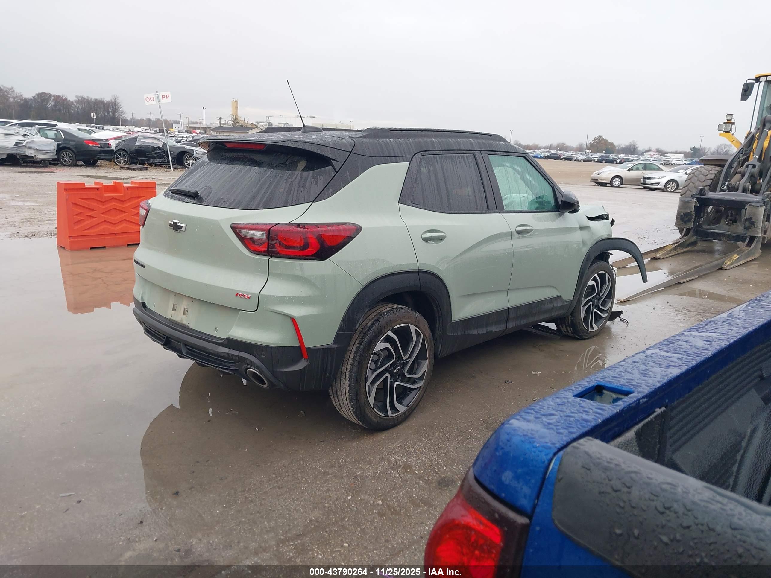 CHEVROLET TRAILBLAZER image 4