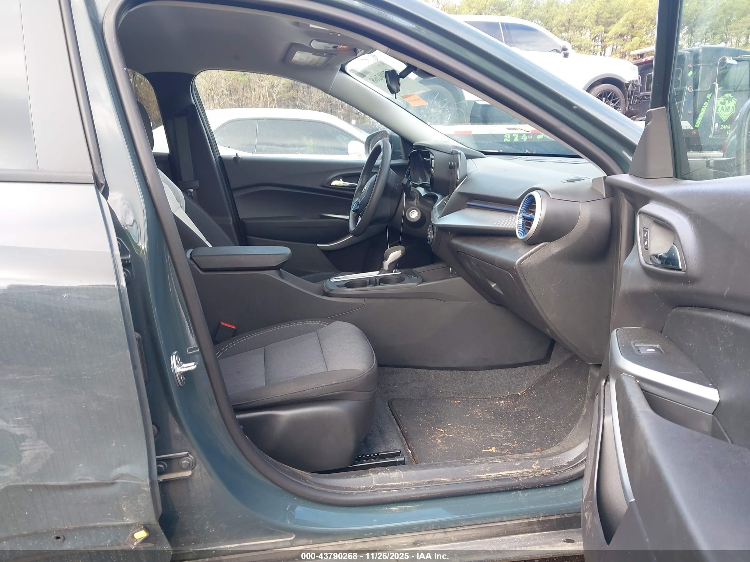 CHEVROLET TRAX image 5