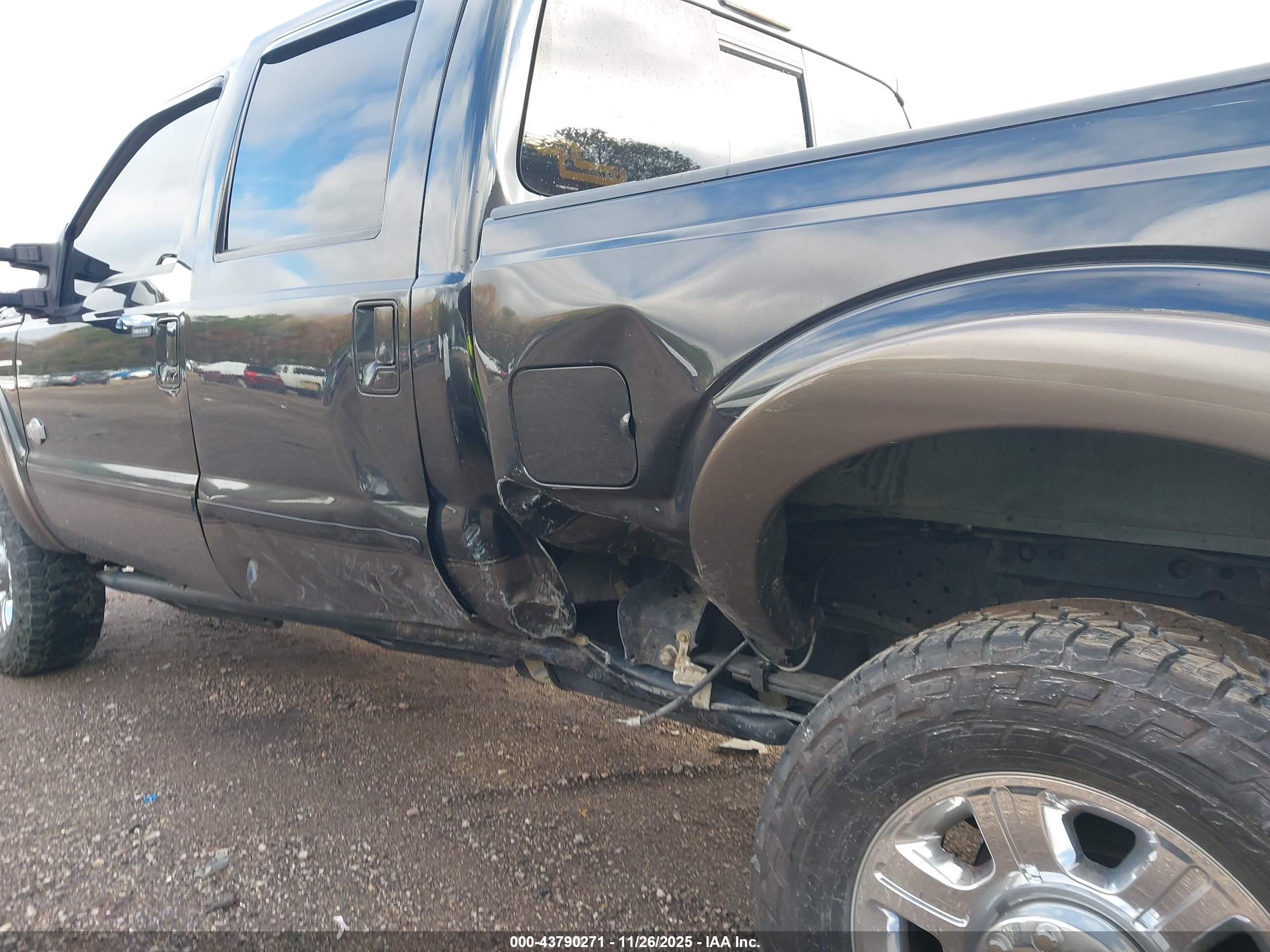 FORD F-250 image 6
