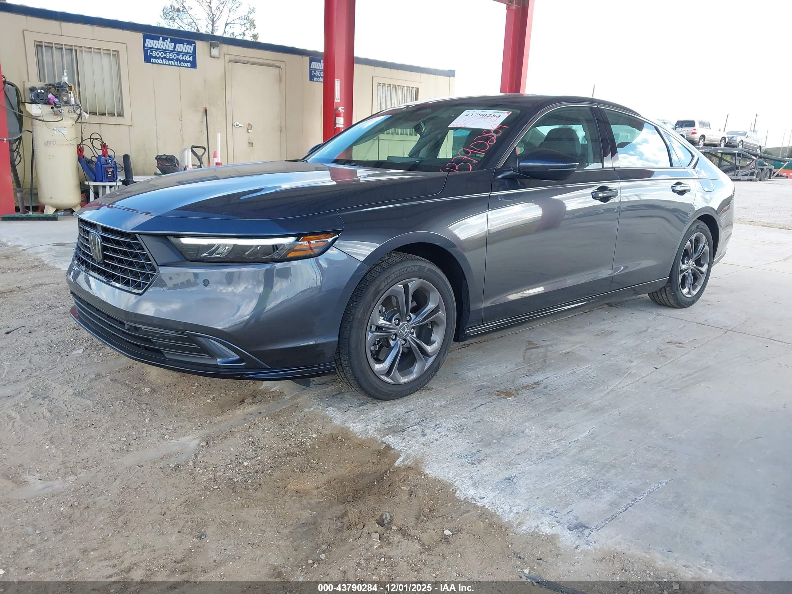 HONDA ACCORD image 2