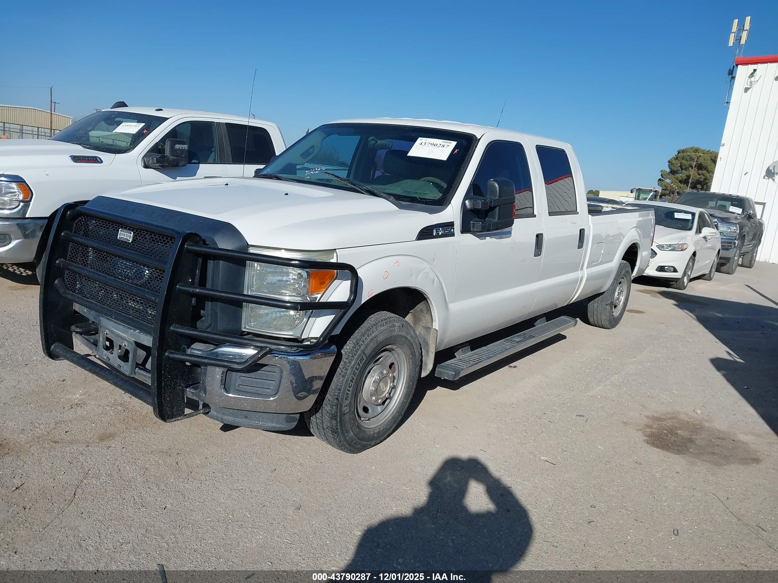 FORD F-350 image 2