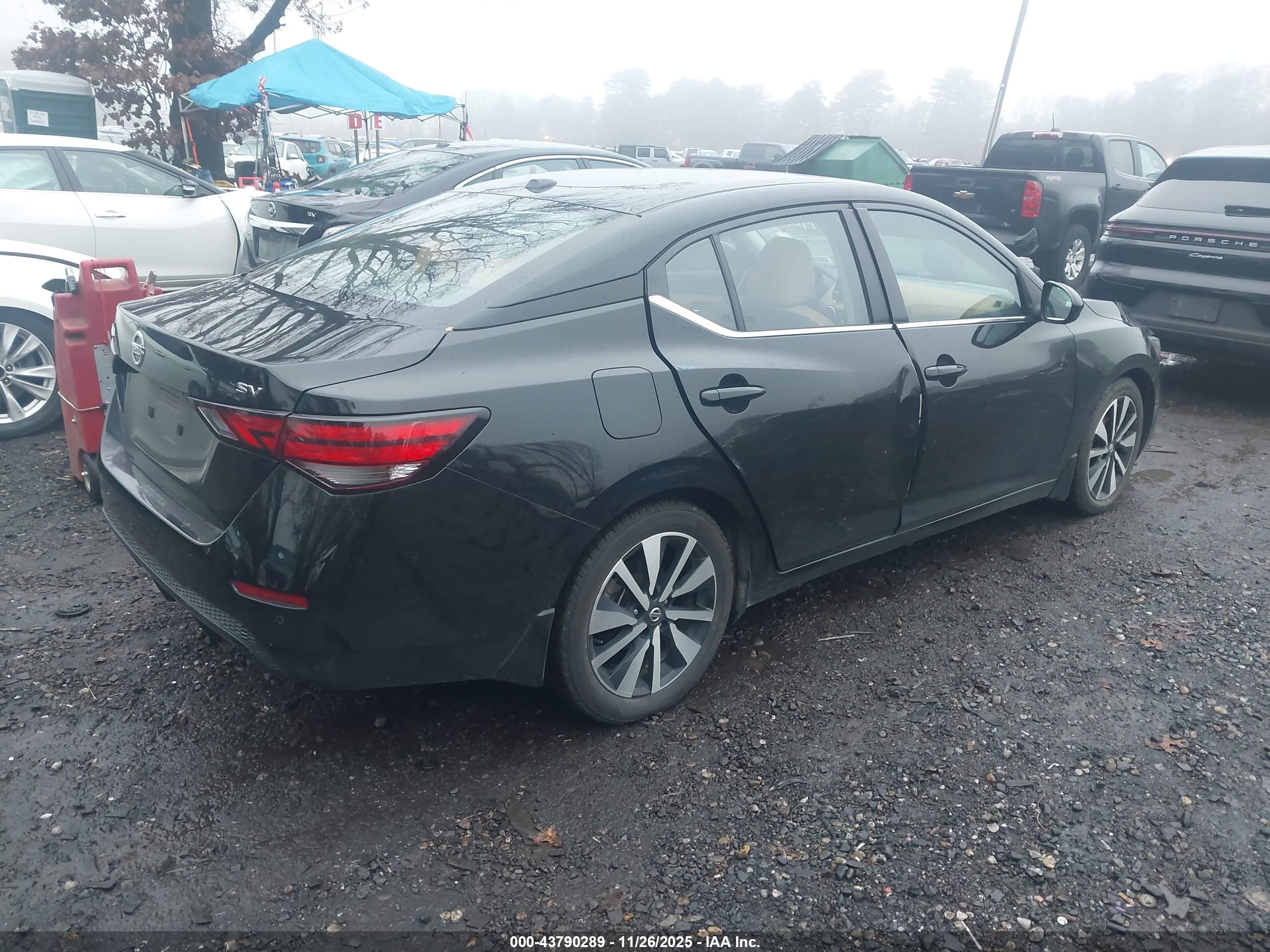 NISSAN SENTRA image 4