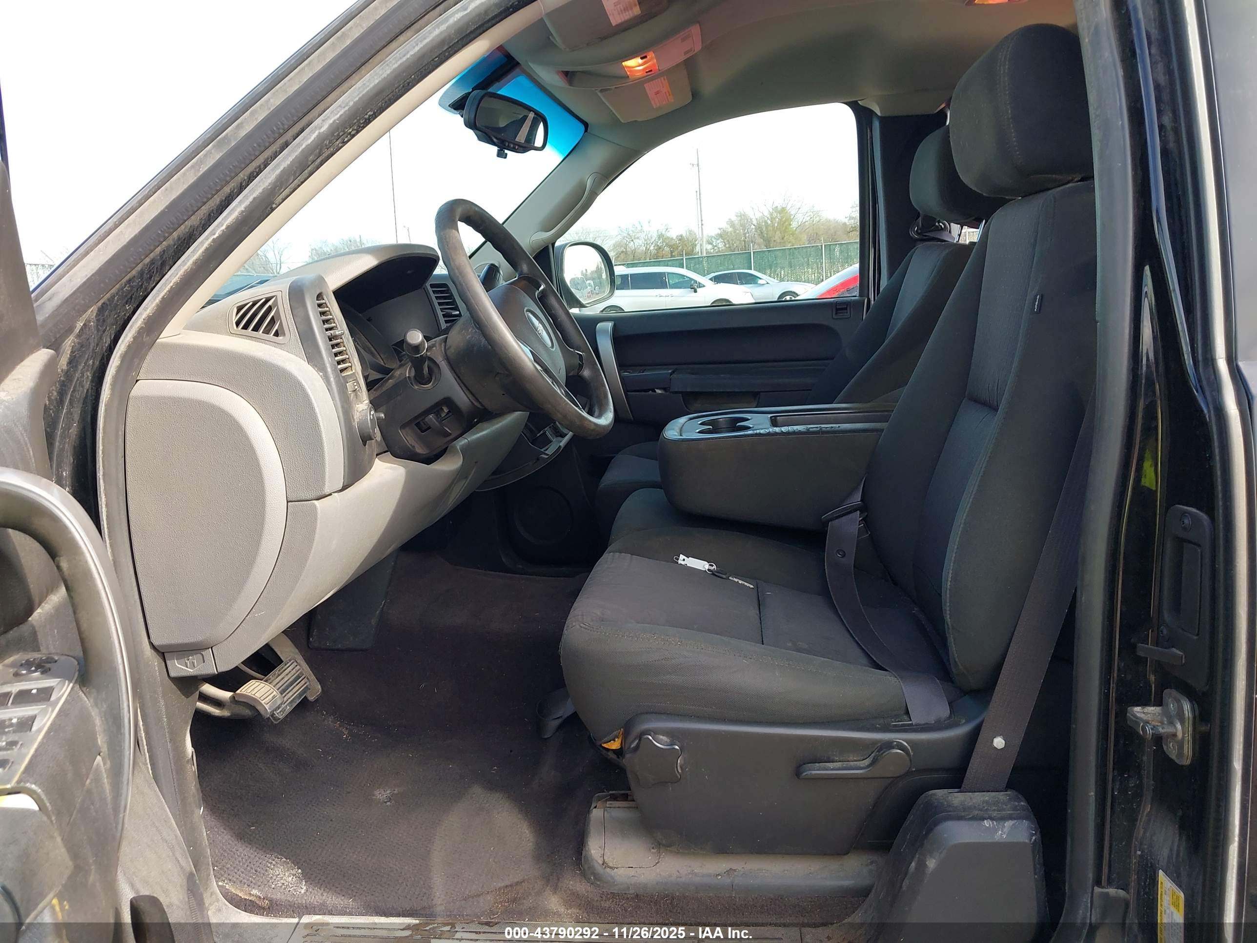 GMC SIERRA image 5