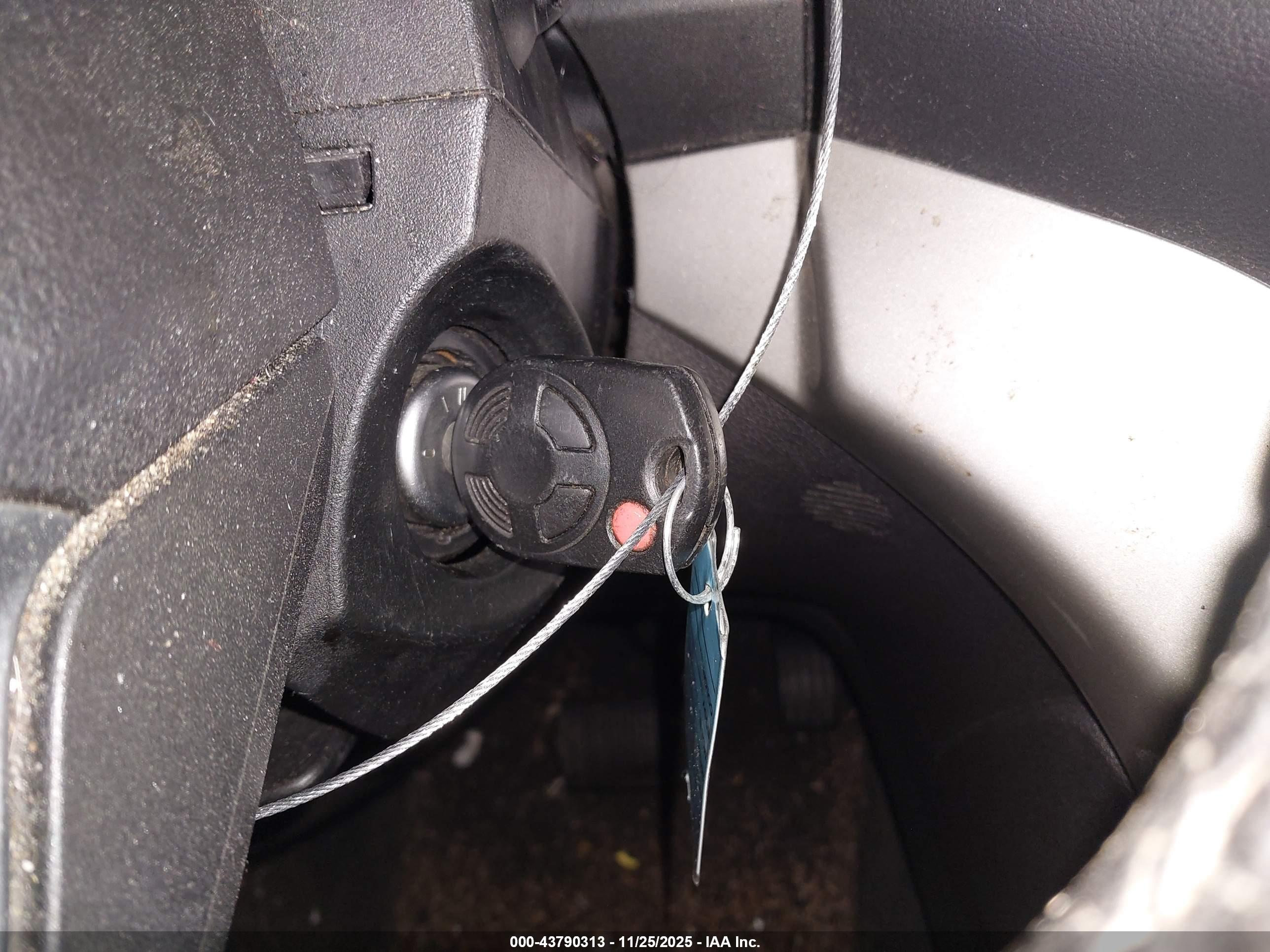 FORD ESCAPE image 11