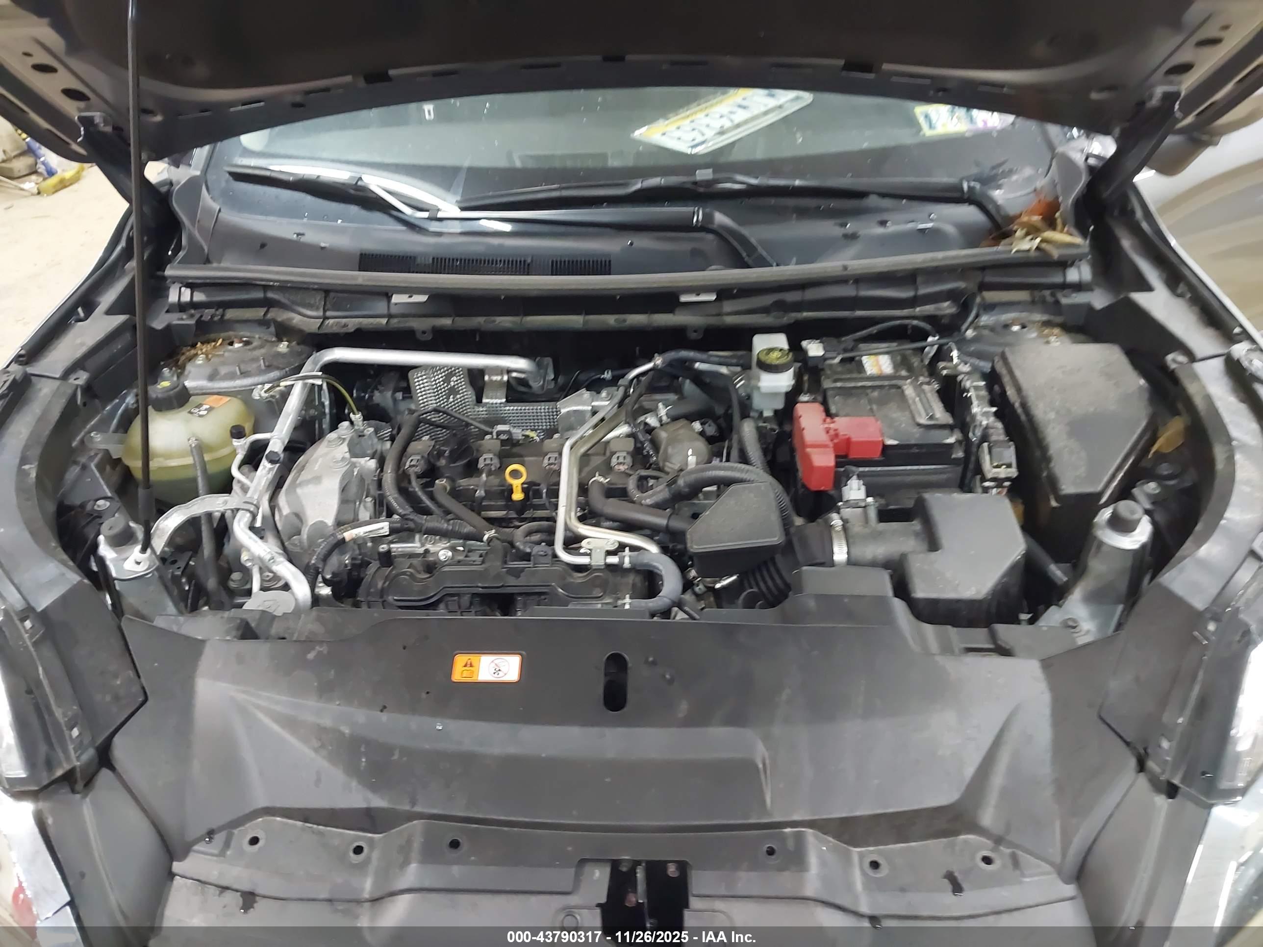 MITSUBISHI OUTLANDER image 10