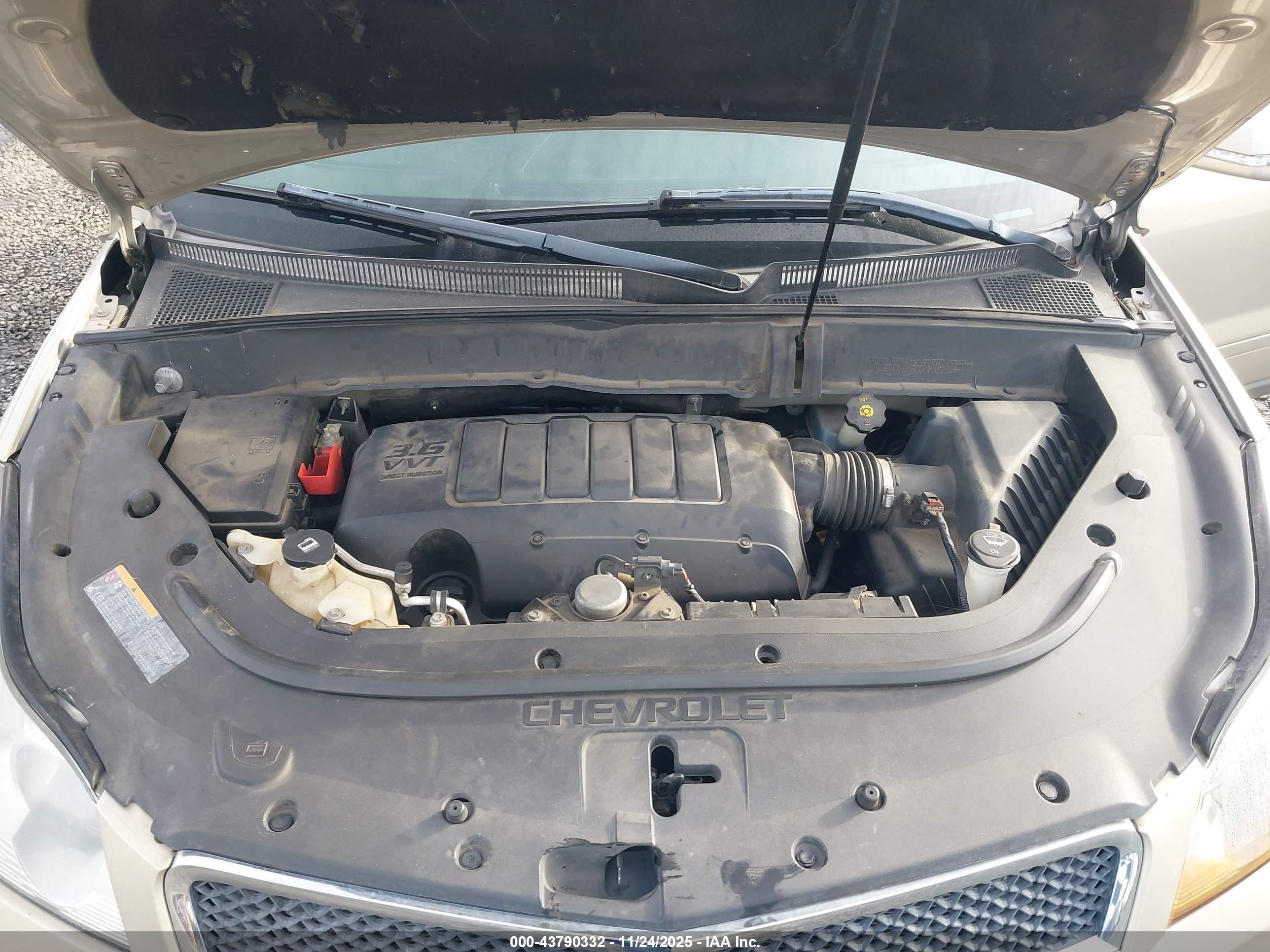 CHEVROLET TRAVERSE image 10