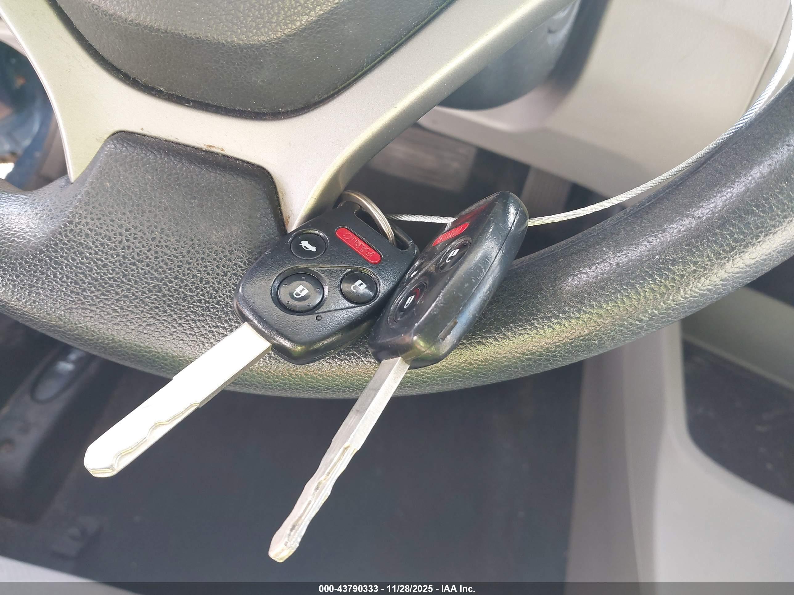 HONDA CIVIC image 11