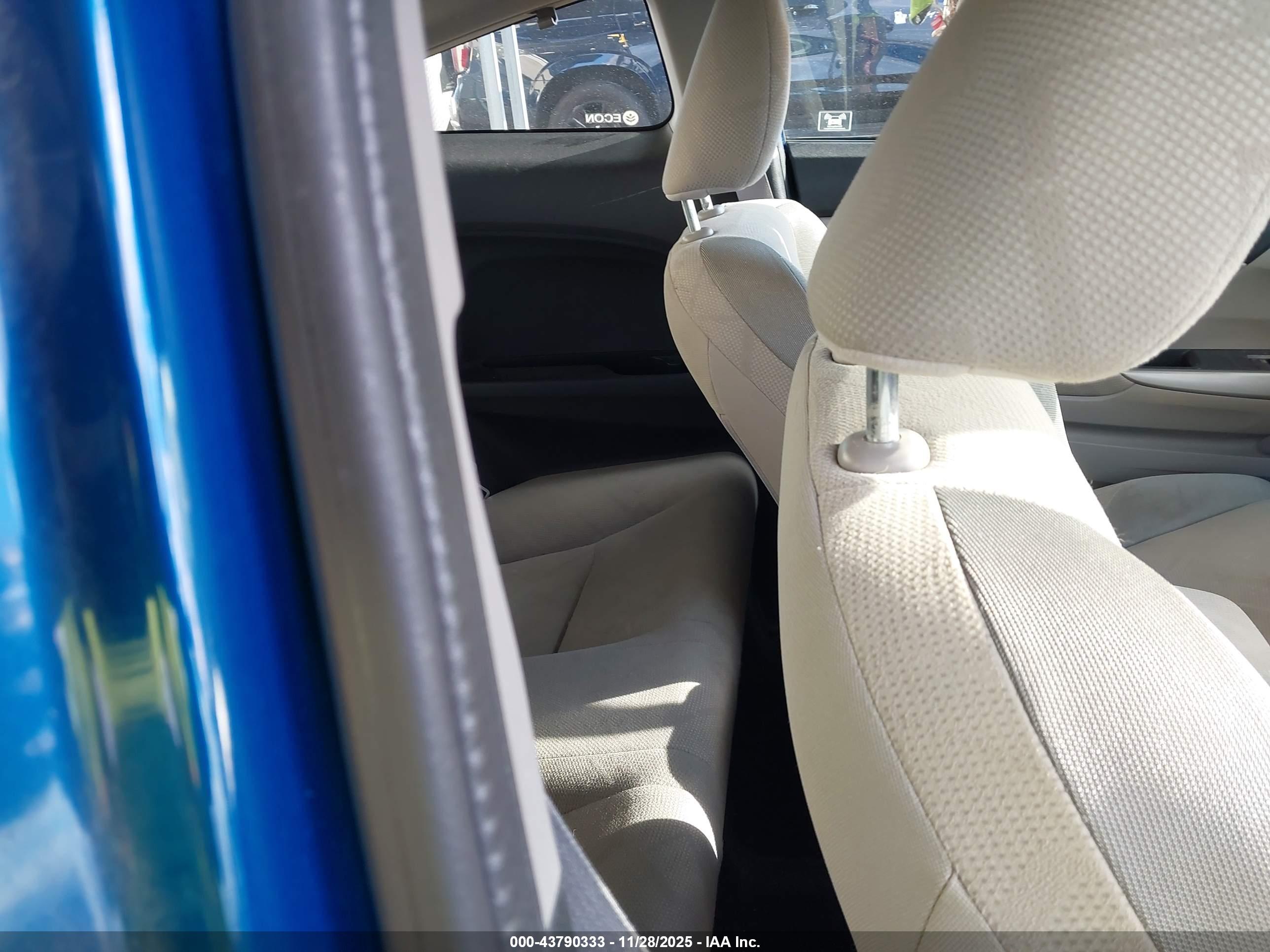 HONDA CIVIC image 8