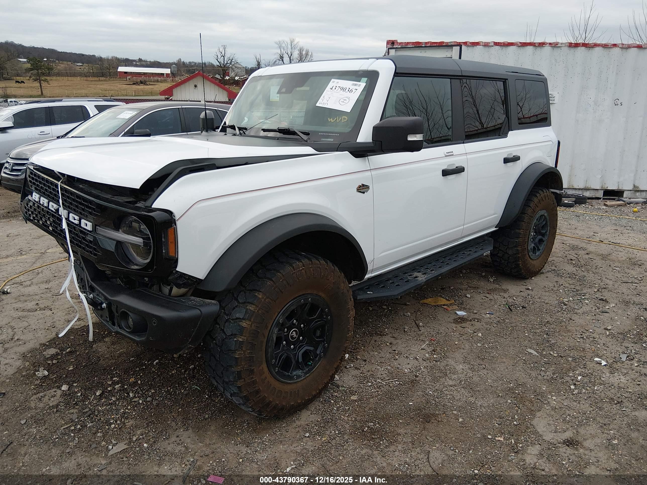 FORD BRONCO image 2