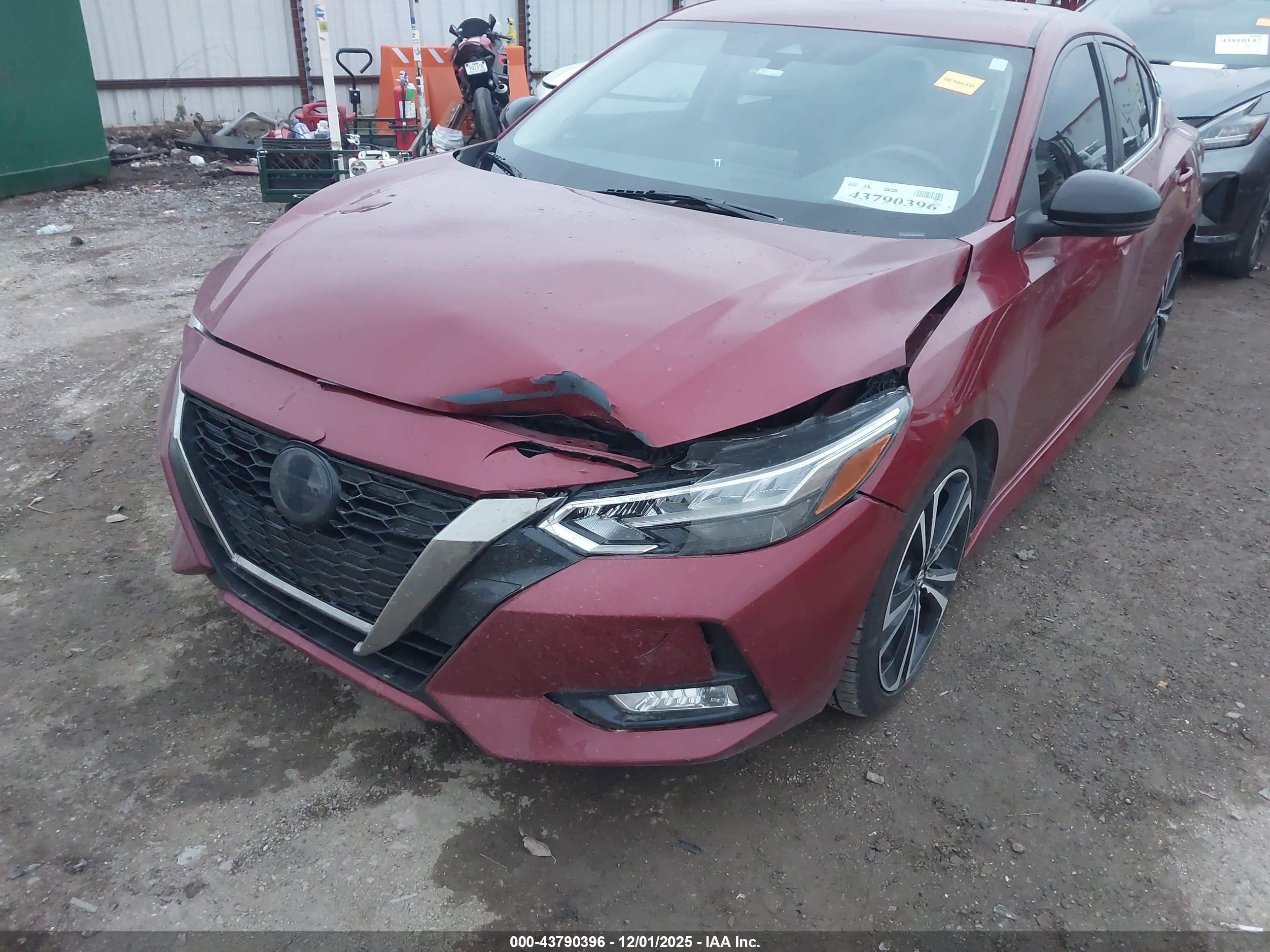 NISSAN SENTRA image 6