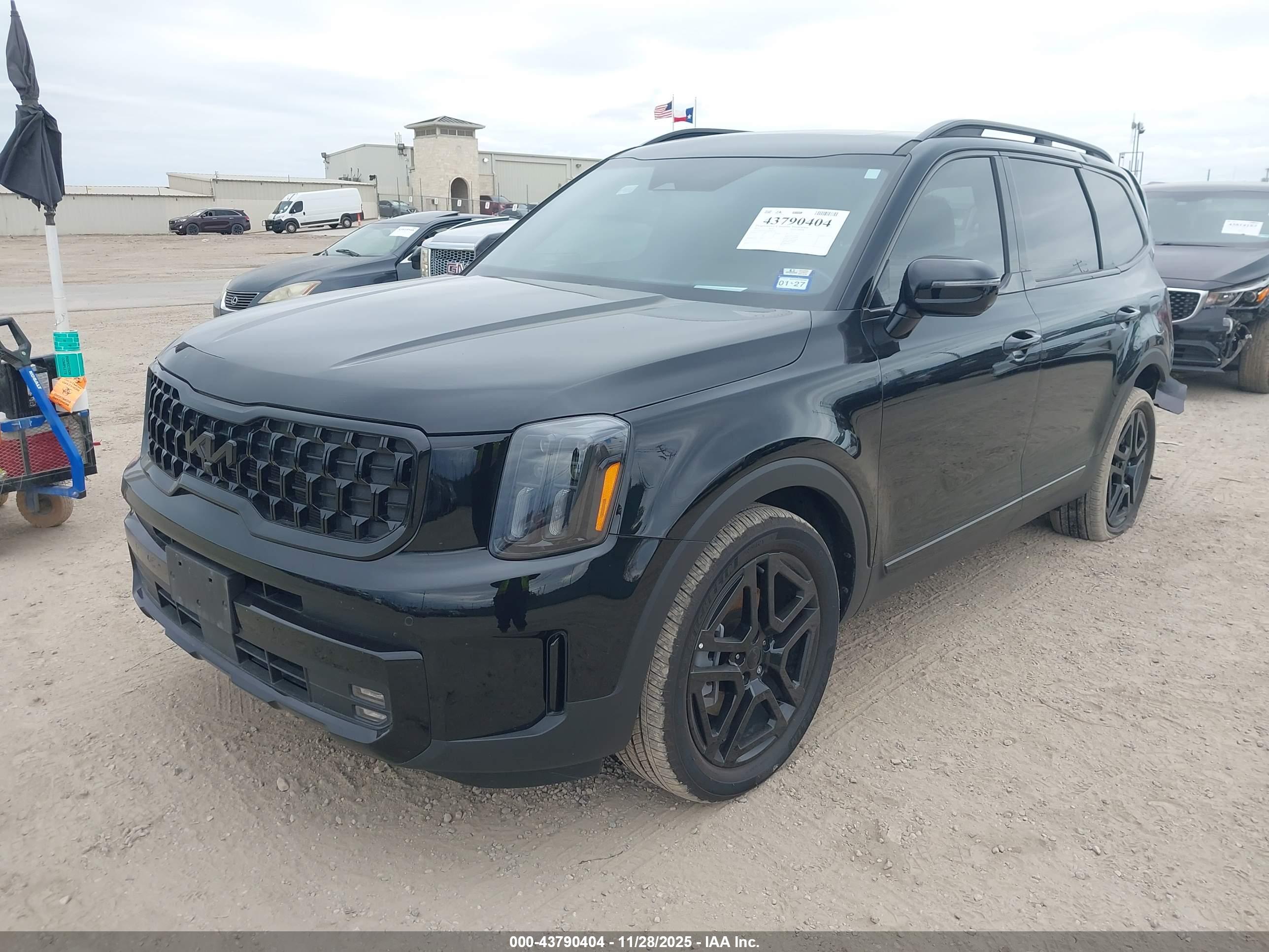 KIA TELLURIDE image 2
