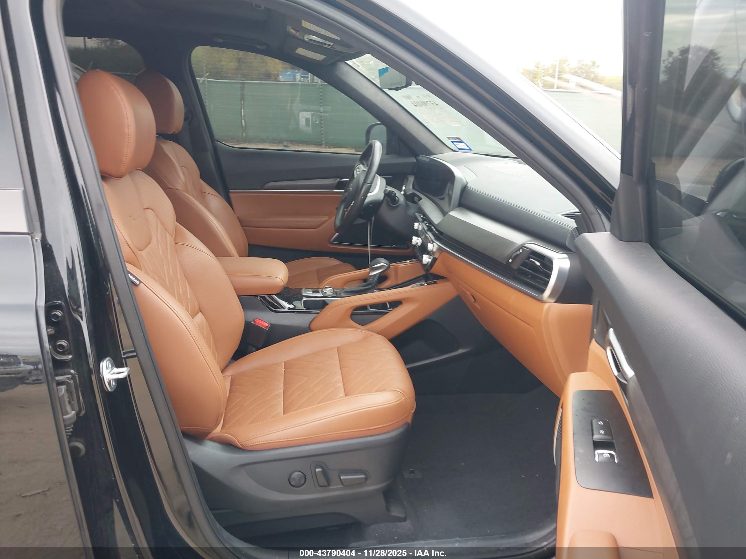 KIA TELLURIDE image 5