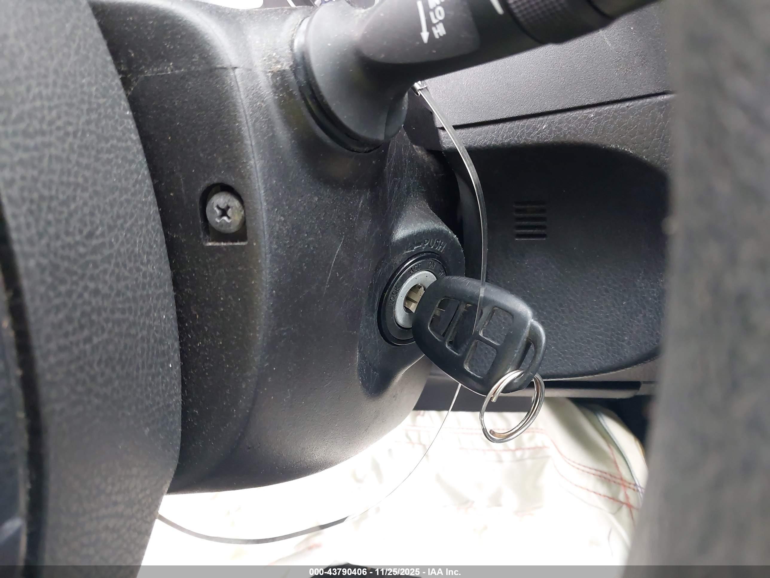 TOYOTA COROLLA image 11