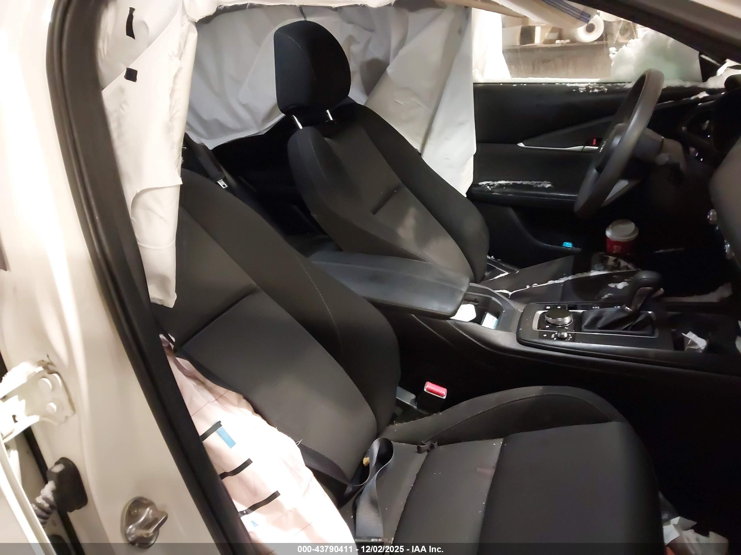 MAZDA CX-30 image 5