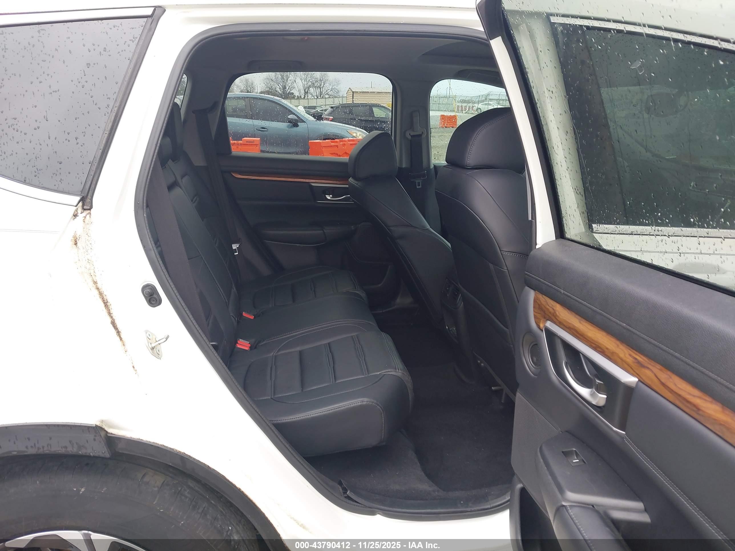 HONDA CR-V image 8