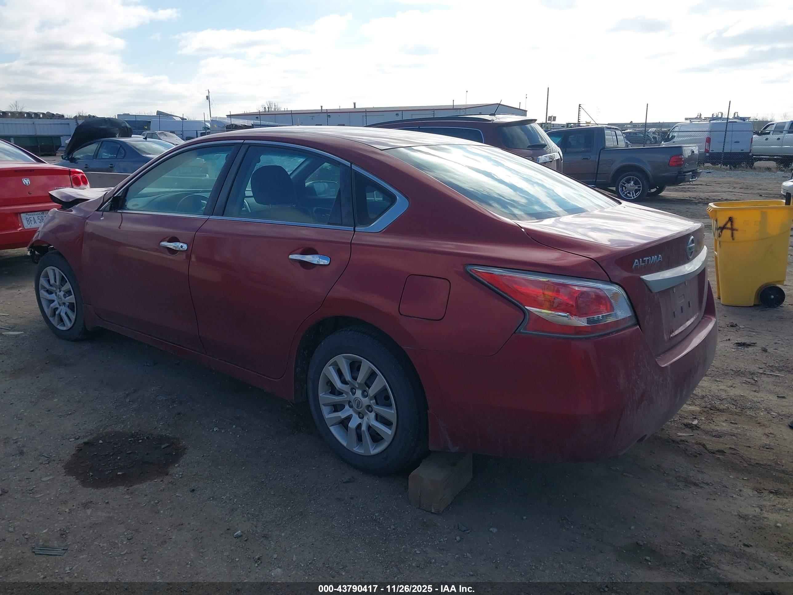 NISSAN ALTIMA image 3