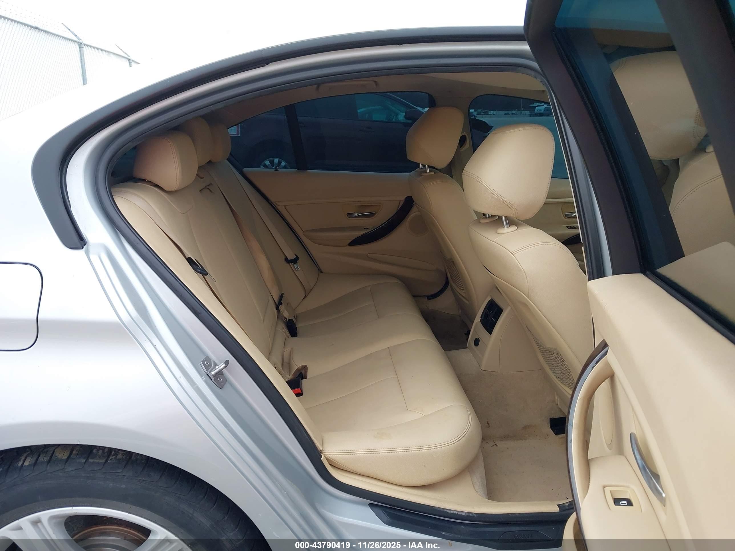 BMW 328I image 8