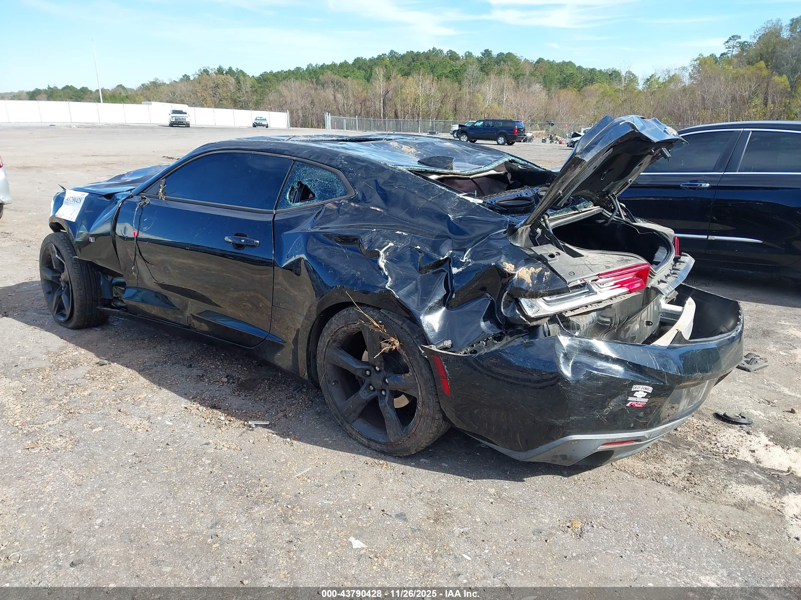 CHEVROLET CAMARO image 3