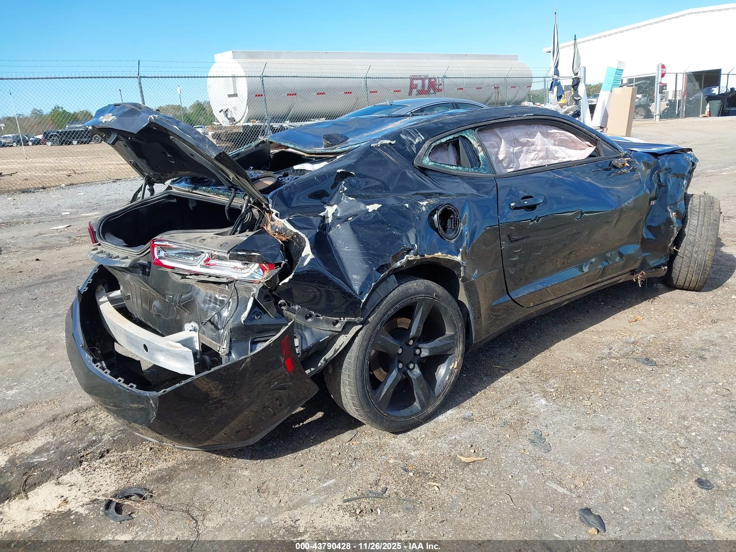CHEVROLET CAMARO image 4