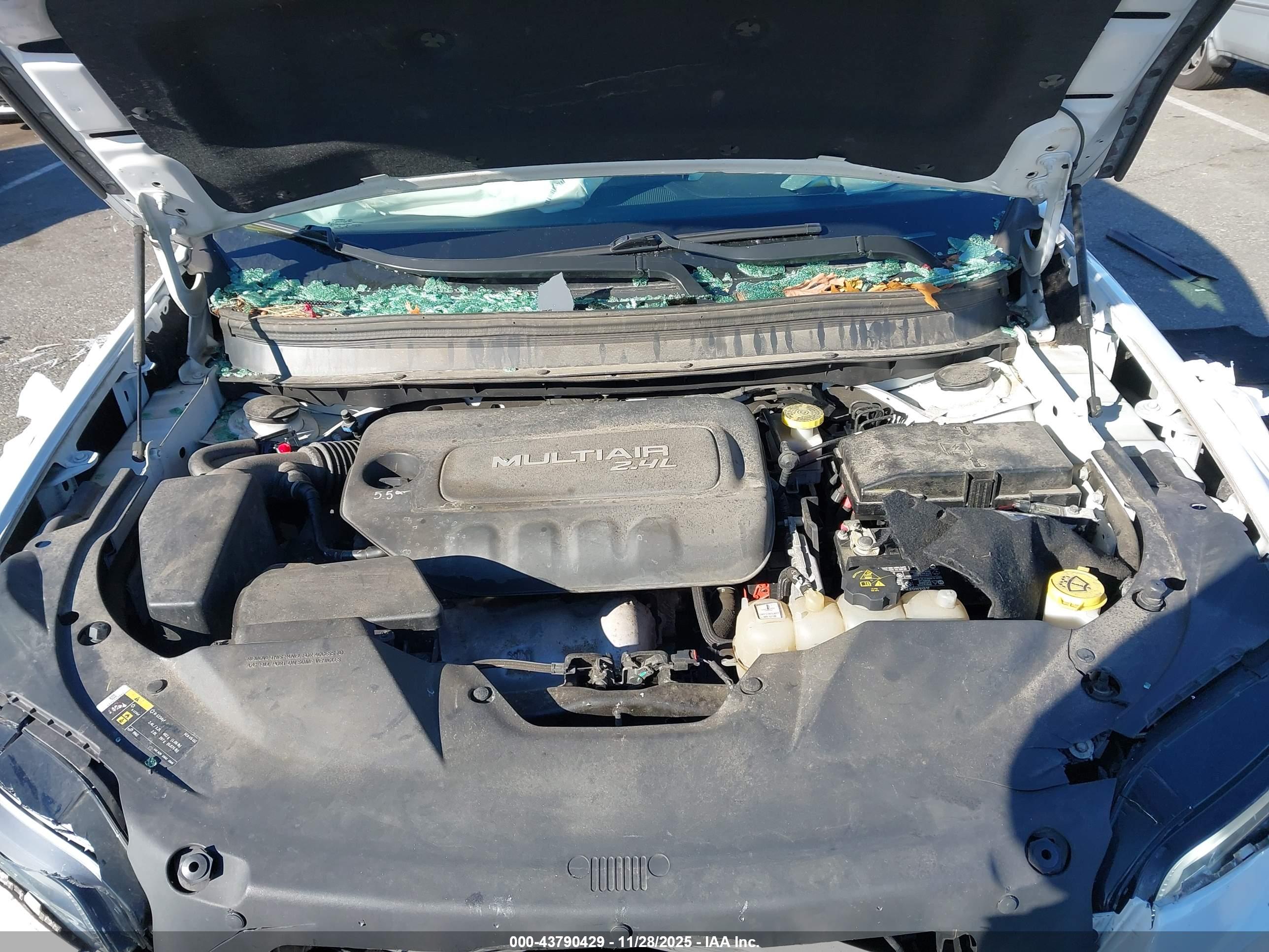 JEEP CHEROKEE image 10
