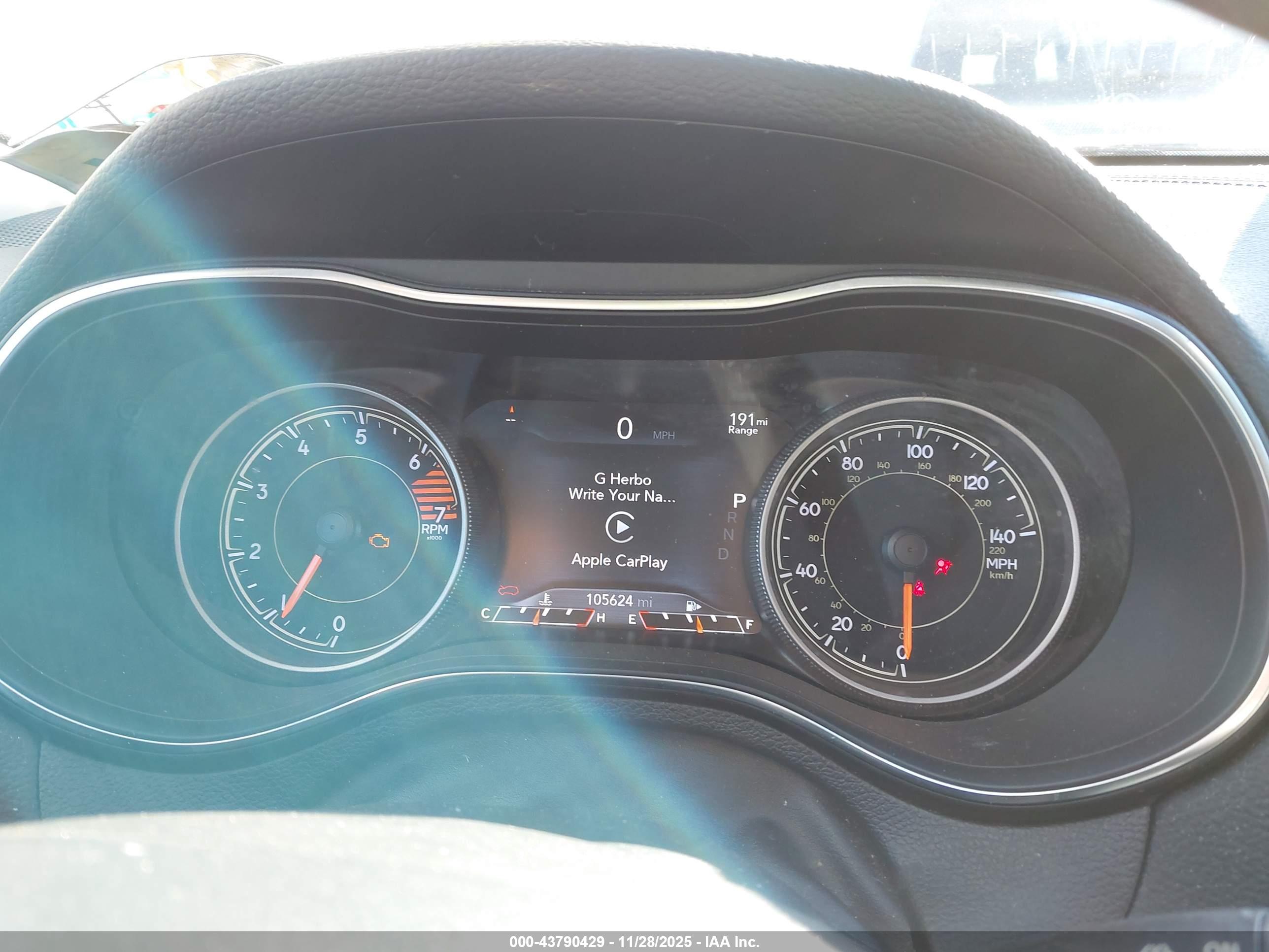 JEEP CHEROKEE image 7