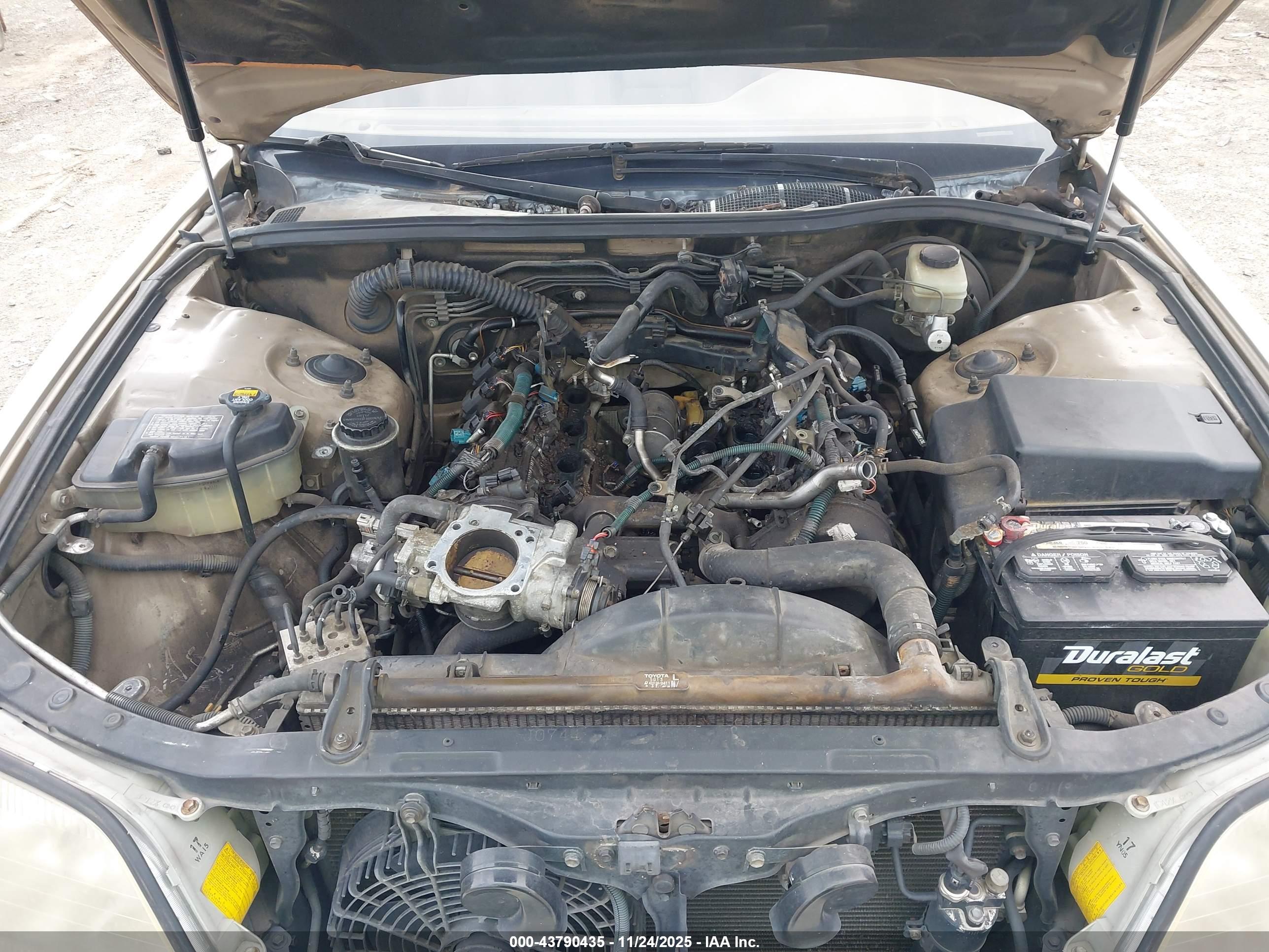 LEXUS LS image 10